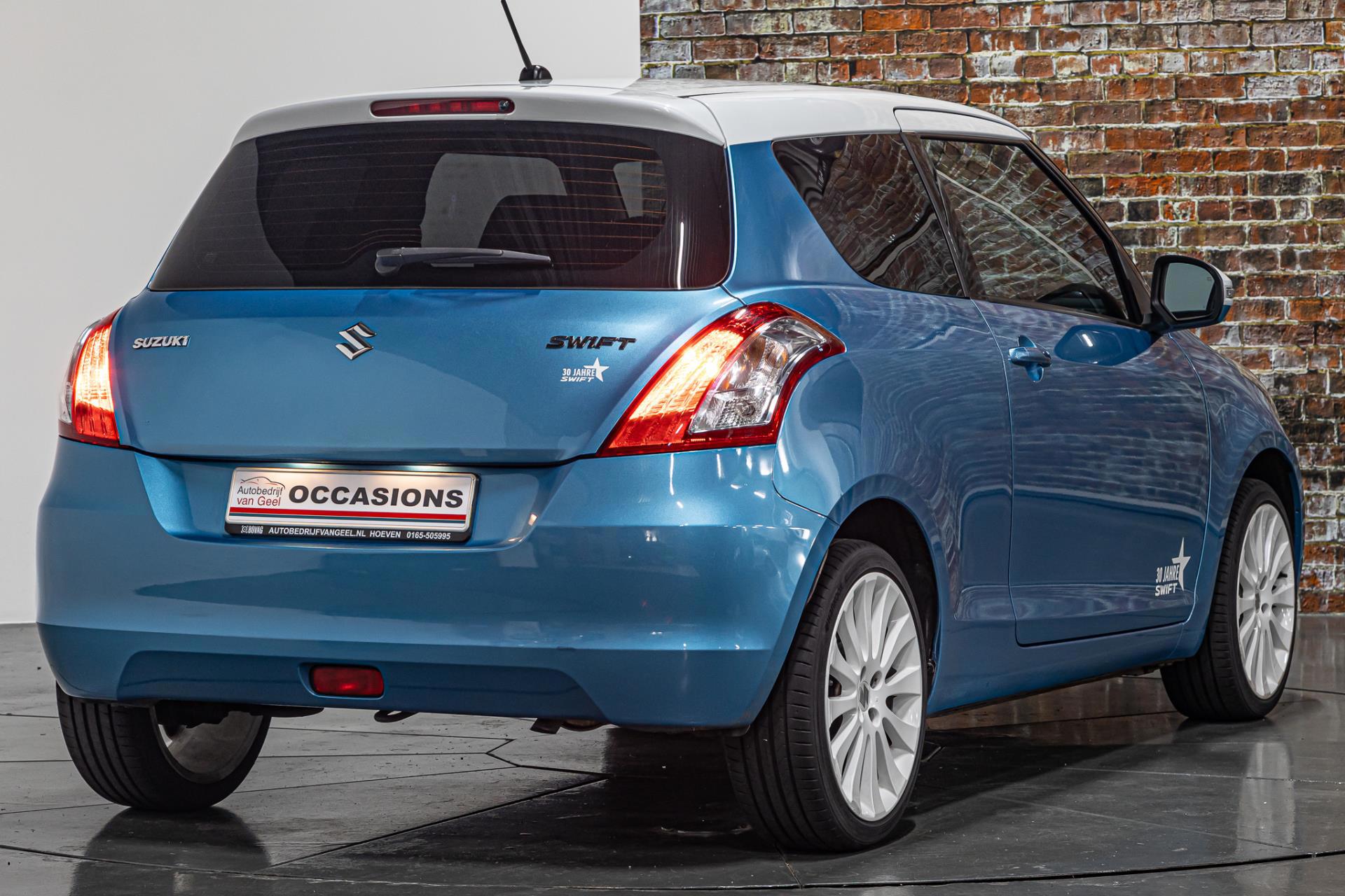 Suzuki Swift 1.2 Base EASSS I Airco I Cruise controle I Rijklaarprijs 48122659-1.jpg | Autobedrijf van Geel