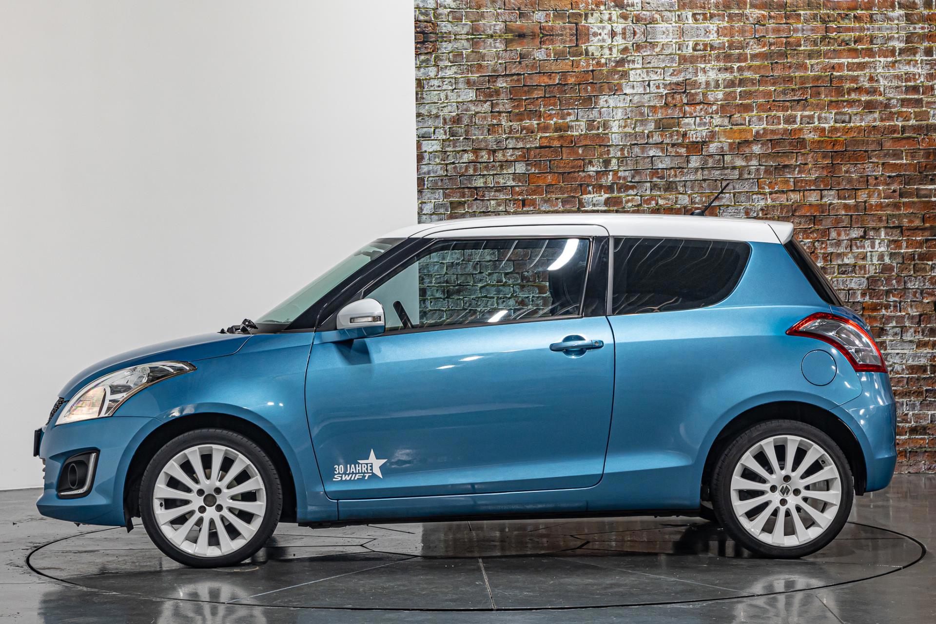 Suzuki Swift 1.2 Base EASSS I Airco I Cruise controle I Rijklaarprijs 48122659-8.jpg | Autobedrijf van Geel