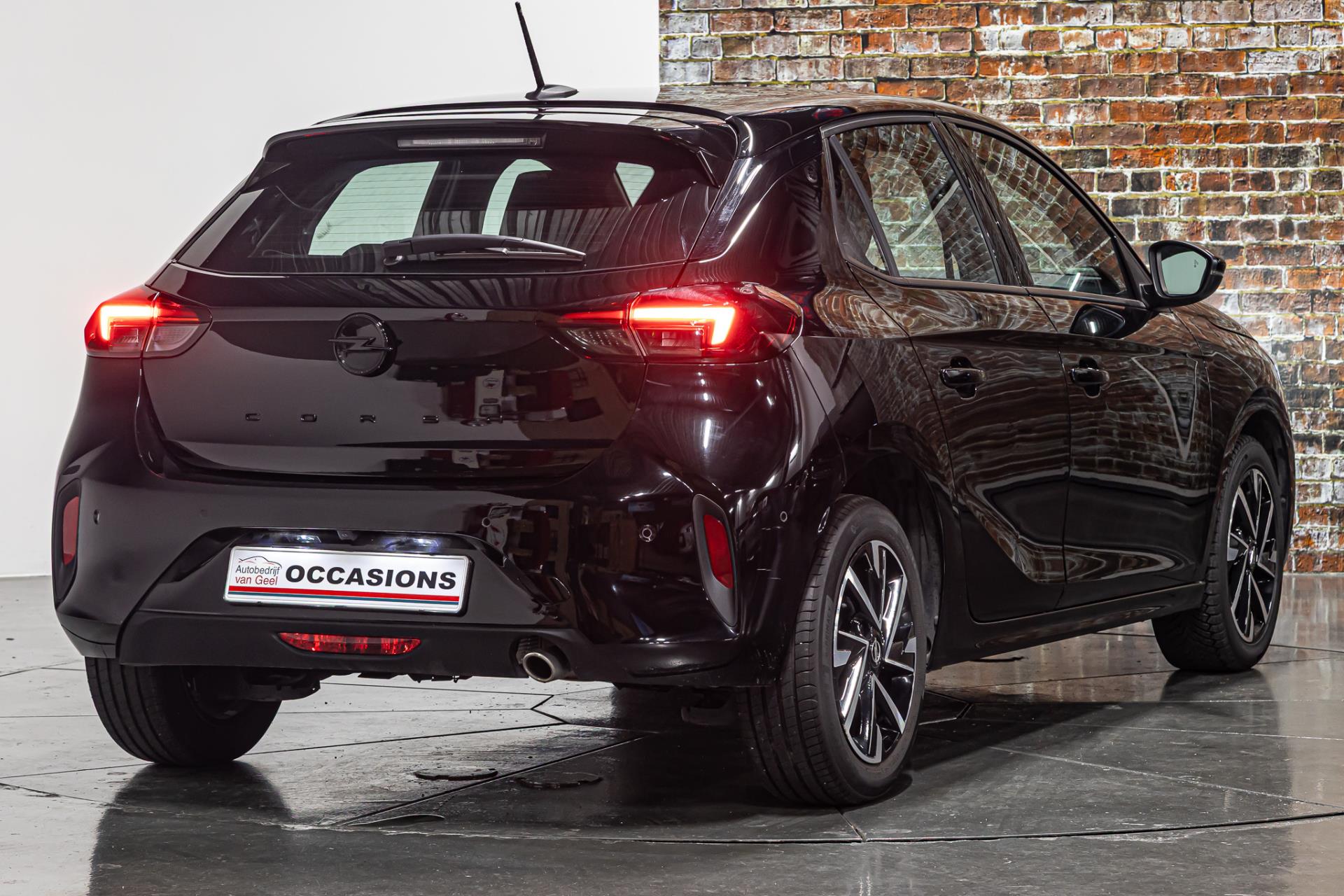 Opel Corsa 1.2 Turbo GS I Stuur&stoel verwarming I Apple carplay 48135169-1.jpg | Autobedrijf van Geel