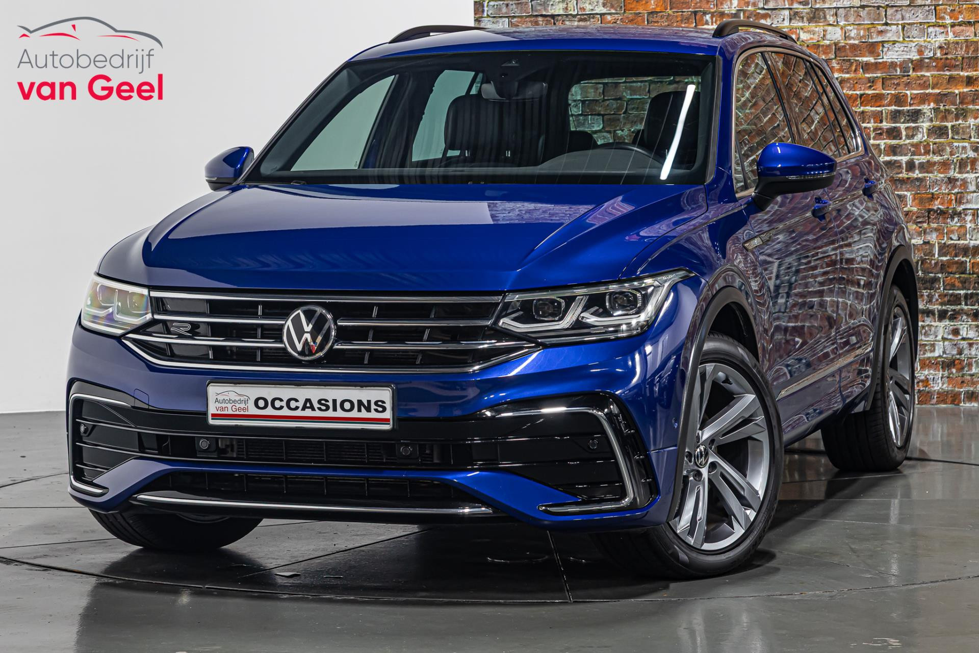 Volkswagen Tiguan 1.5 TSI R-Line I Uitklapbare trekhaak I Stuur & Stoel verwarming 48525545-0.jpg | Autobedrijf van Geel