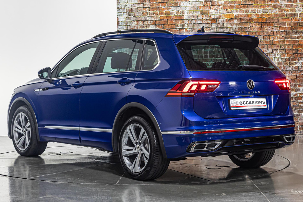 Volkswagen Tiguan 1.5 TSI R-Line I Uitklapbare trekhaak I Stuur & Stoel verwarming 48525545-10.jpg | Autobedrijf van Geel
