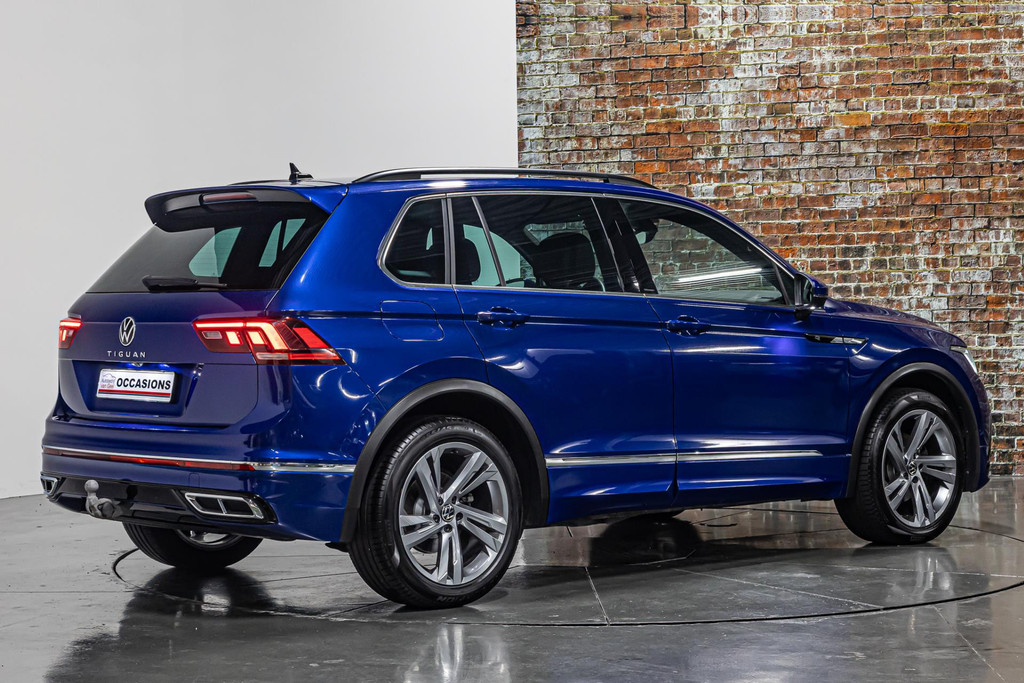 Volkswagen Tiguan 1.5 TSI R-Line I Uitklapbare trekhaak I Stuur & Stoel verwarming 48525545-12.jpg | Autobedrijf van Geel
