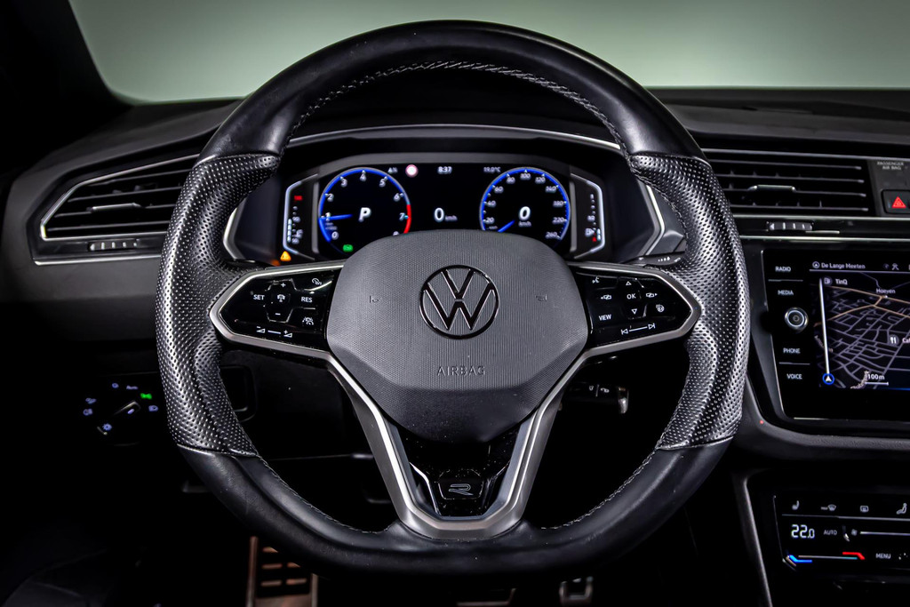 Volkswagen Tiguan 1.5 TSI R-Line I Uitklapbare trekhaak I Stuur & Stoel verwarming 48525545-16.jpg | Autobedrijf van Geel