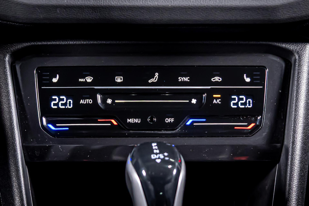 Volkswagen Tiguan 1.5 TSI R-Line I Uitklapbare trekhaak I Stuur & Stoel verwarming 48525545-22.jpg | Autobedrijf van Geel