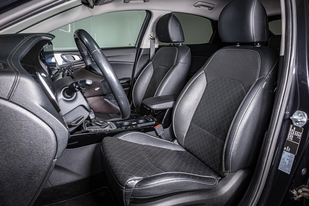 Kia Xceed 1.6 GDi PHEV ExecutiveLine I Plug in I Achteruitrij camera I Apple carplay 48567303-3.jpg | Autobedrijf van Geel