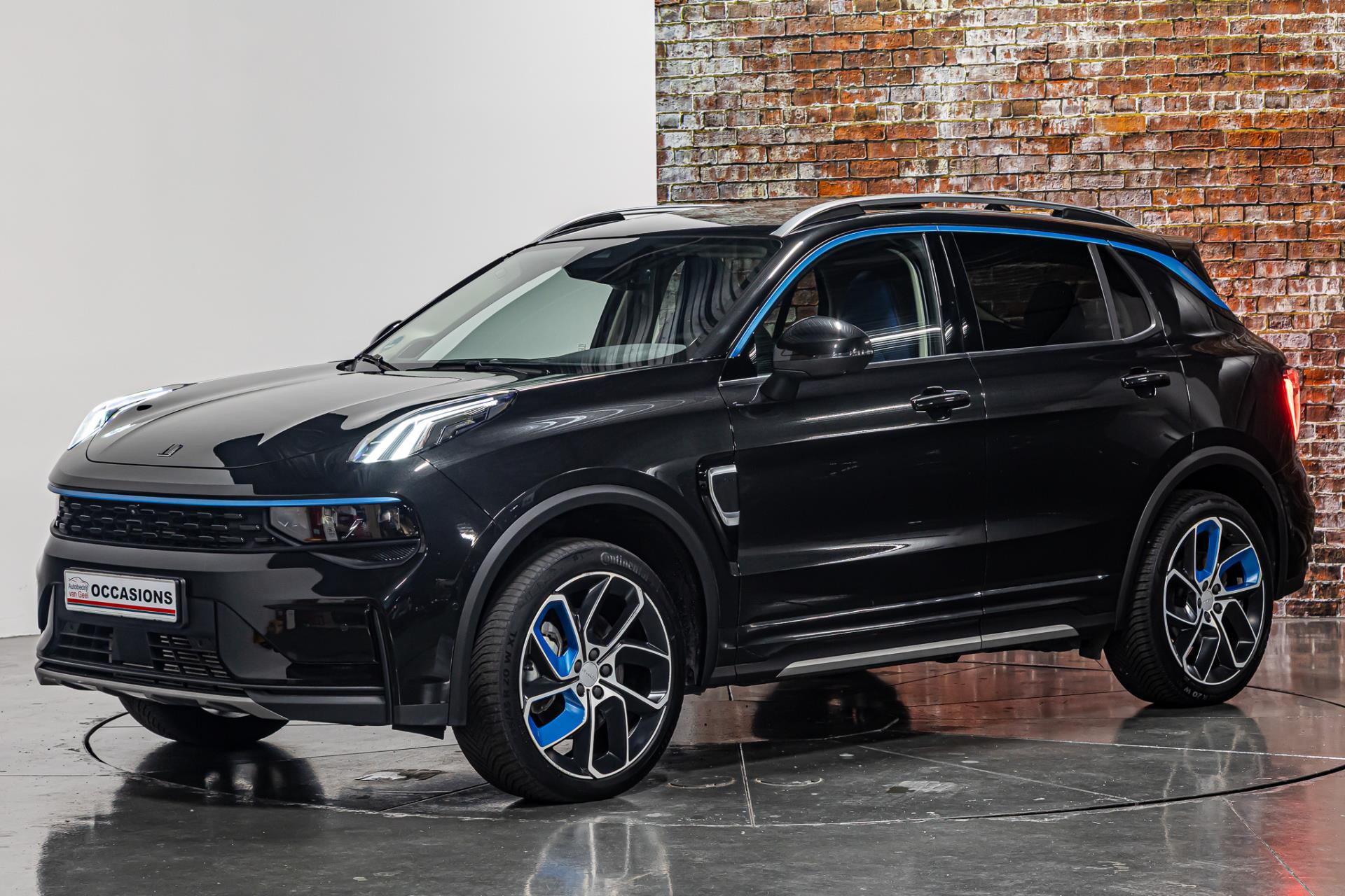 Lynk & Co 01 1.5 I Afneembare trekhaak I Schuif/kantel dak I Plug in 48592921-7.jpg | Autobedrijf van Geel