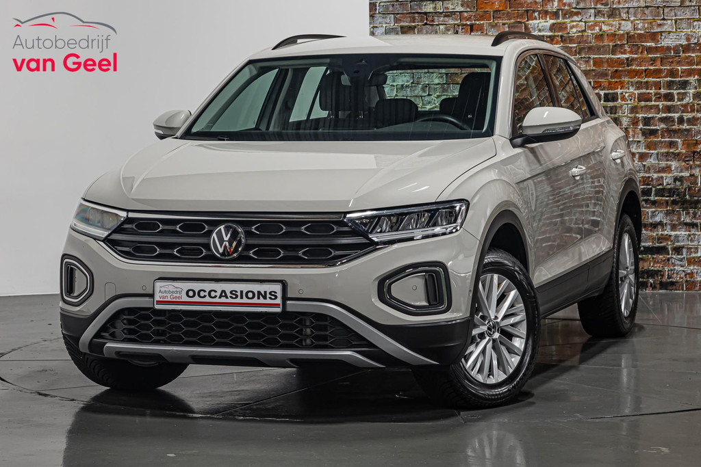 Volkswagen T-Roc 1.5 TSI Life Business I Afneembare trekhaak I Stoelverwarming 48656063-0.jpg | Autobedrijf van Geel