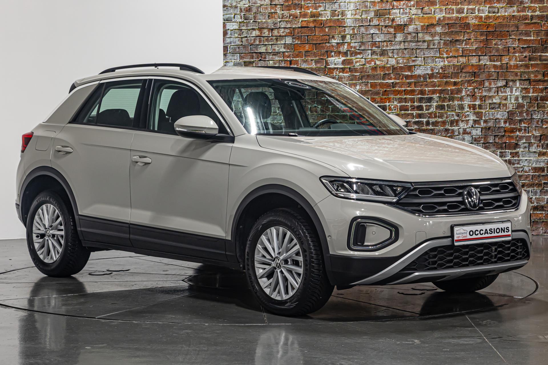 Volkswagen T-Roc 1.5 TSI Life Business I Afneembare trekhaak I Stoelverwarming 48656063-15.jpg | Autobedrijf van Geel