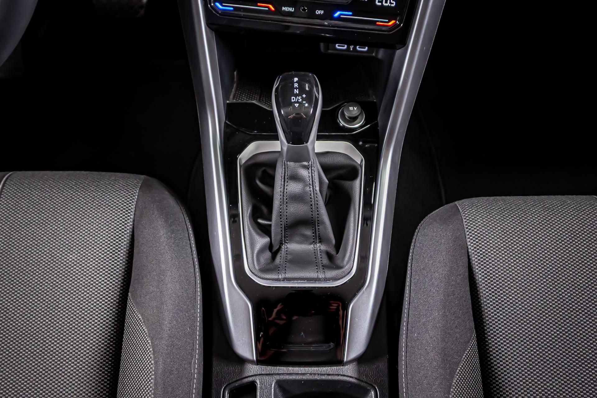 Volkswagen T-Roc 1.5 TSI Life Business I Afneembare trekhaak I Stoelverwarming 48656063-19.jpg | Autobedrijf van Geel