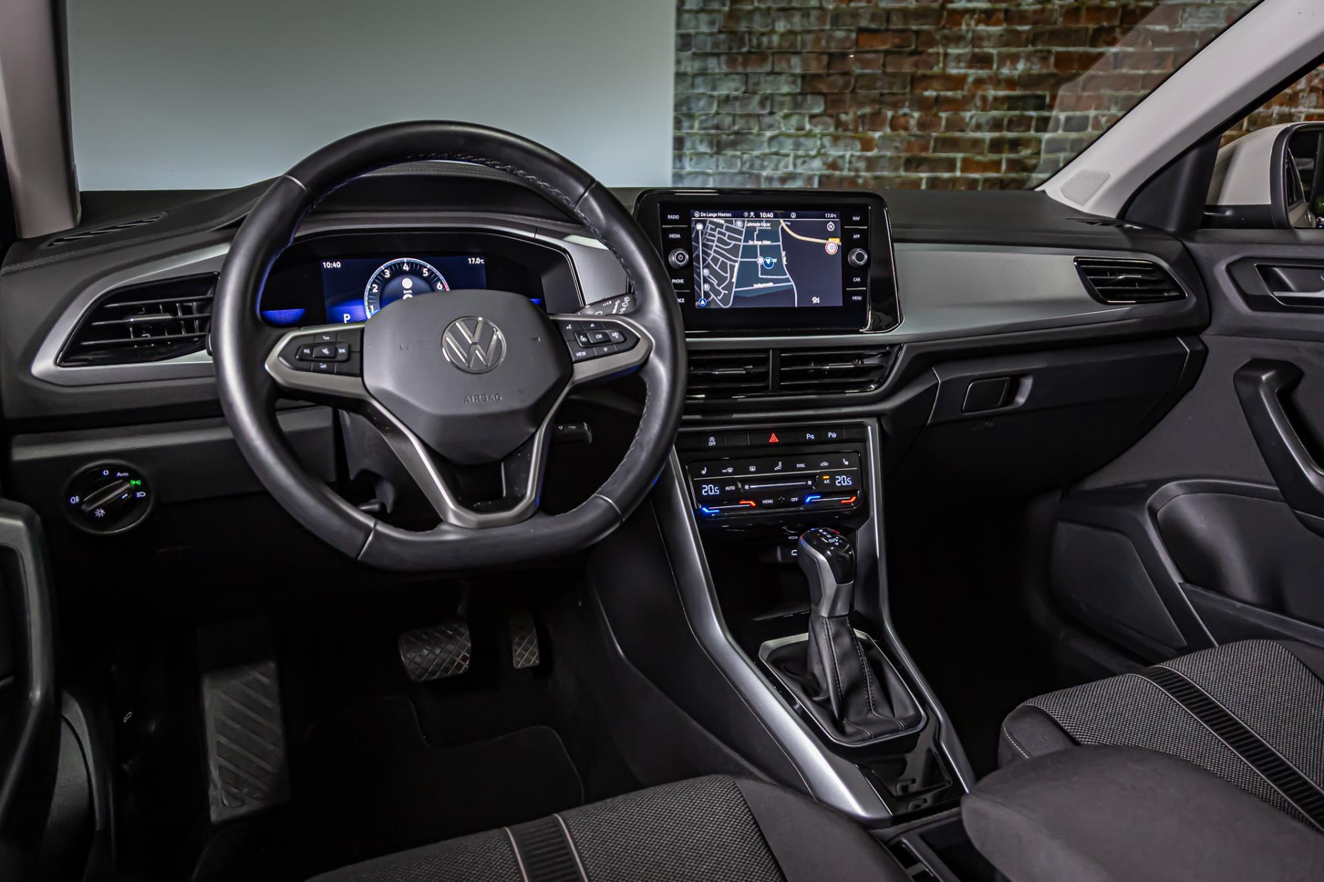 Volkswagen T-Roc 1.5 TSI Life Business I Afneembare trekhaak I Stoelverwarming 48656063-2.jpg | Autobedrijf van Geel