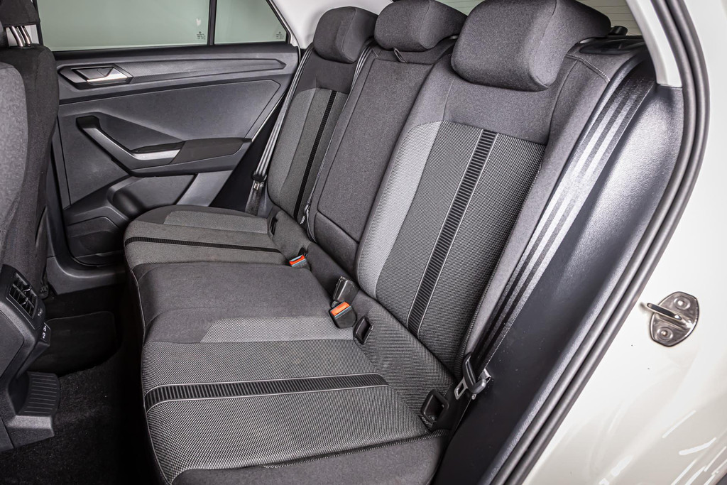Volkswagen T-Roc 1.5 TSI Life Business I Afneembare trekhaak I Stoelverwarming 48656063-21.jpg | Autobedrijf van Geel