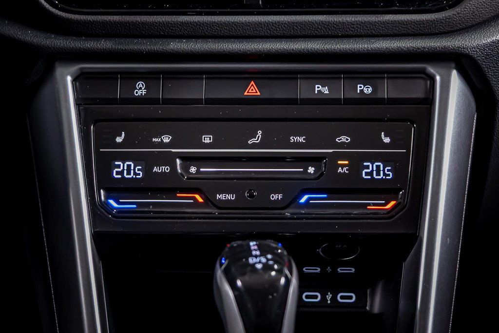 Volkswagen T-Roc 1.5 TSI Life Business I Afneembare trekhaak I Stoelverwarming 48656063-26.jpg | Autobedrijf van Geel