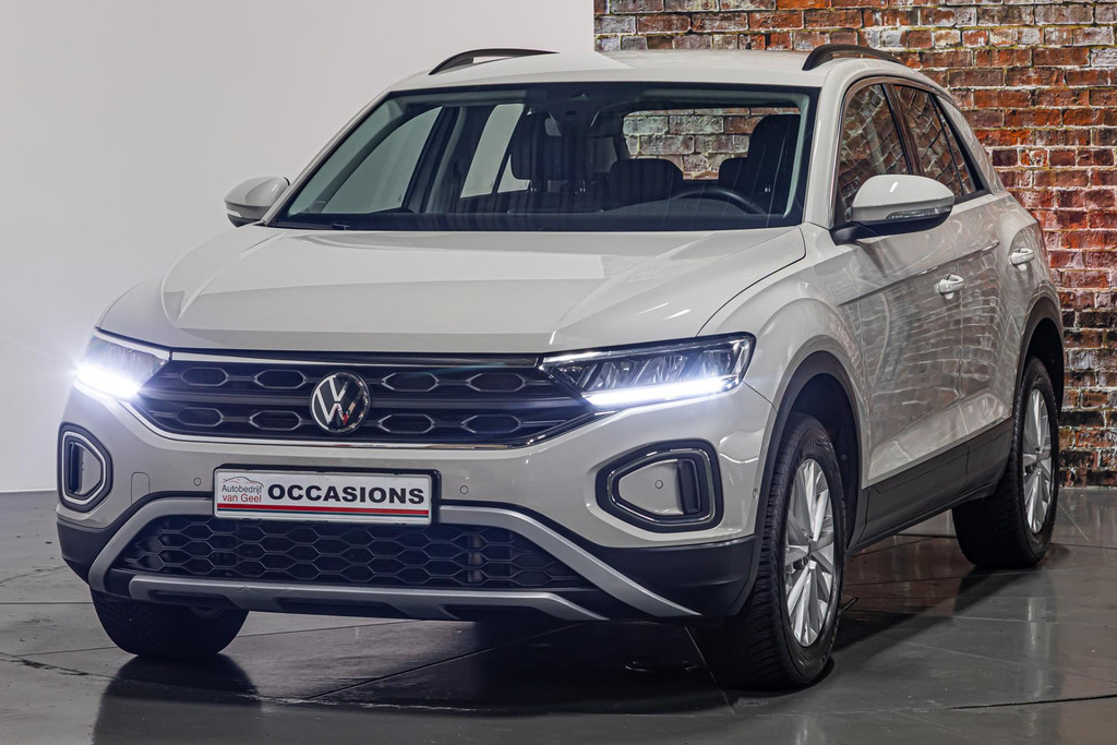 Volkswagen T-Roc 1.5 TSI Life Business I Afneembare trekhaak I Stoelverwarming 48656063-4.jpg | Autobedrijf van Geel
