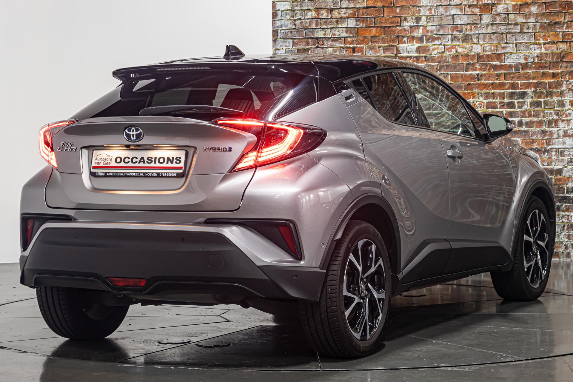 Toyota C-HR 1.8 Hybrid Style Ultimate I Achteruitrij camera I Stoelverwarming 49107113-12.jpg | Autobedrijf van Geel
