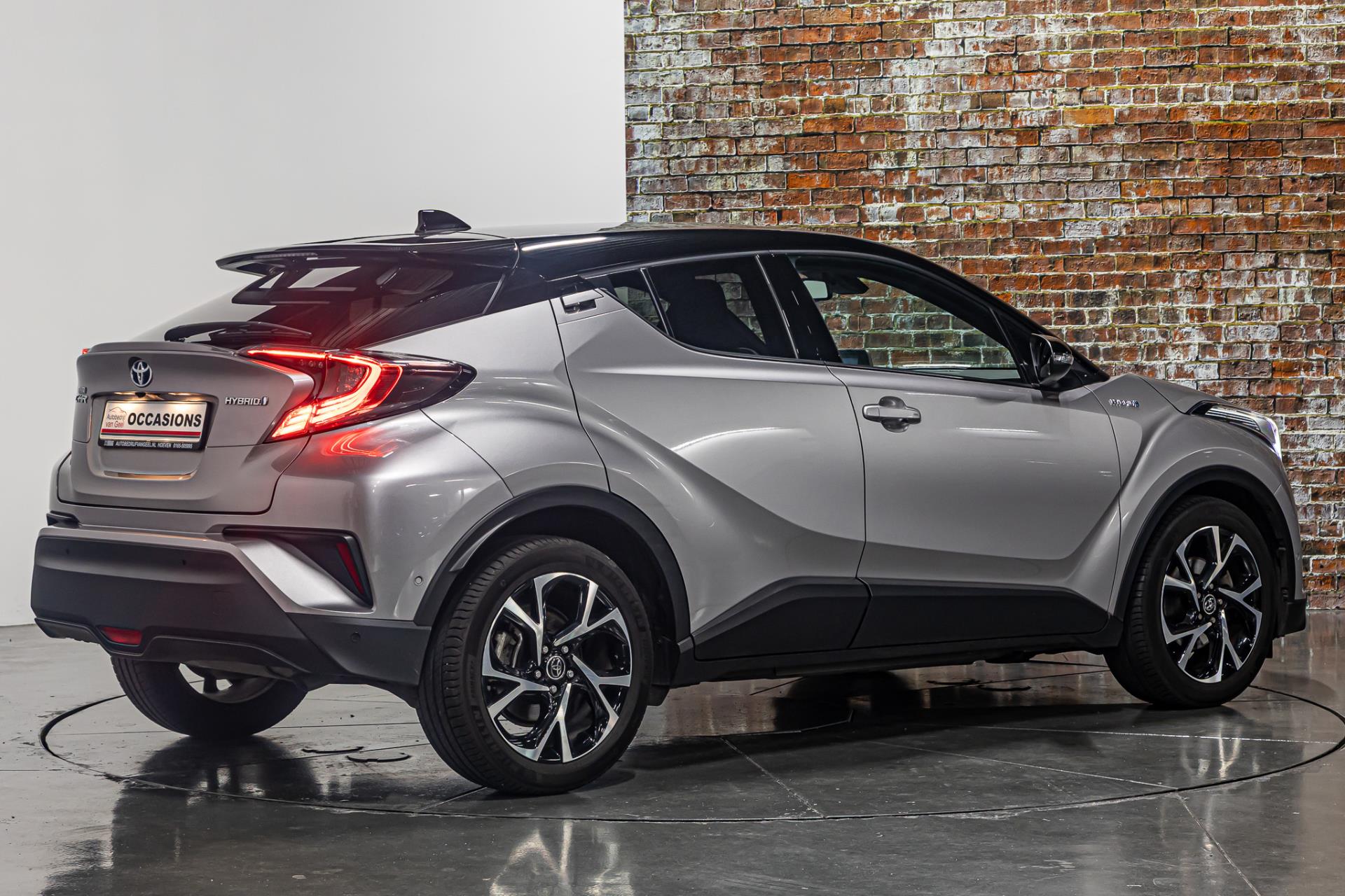 Toyota C-HR 1.8 Hybrid Style Ultimate I Achteruitrij camera I Stoelverwarming 49107113-14.jpg | Autobedrijf van Geel