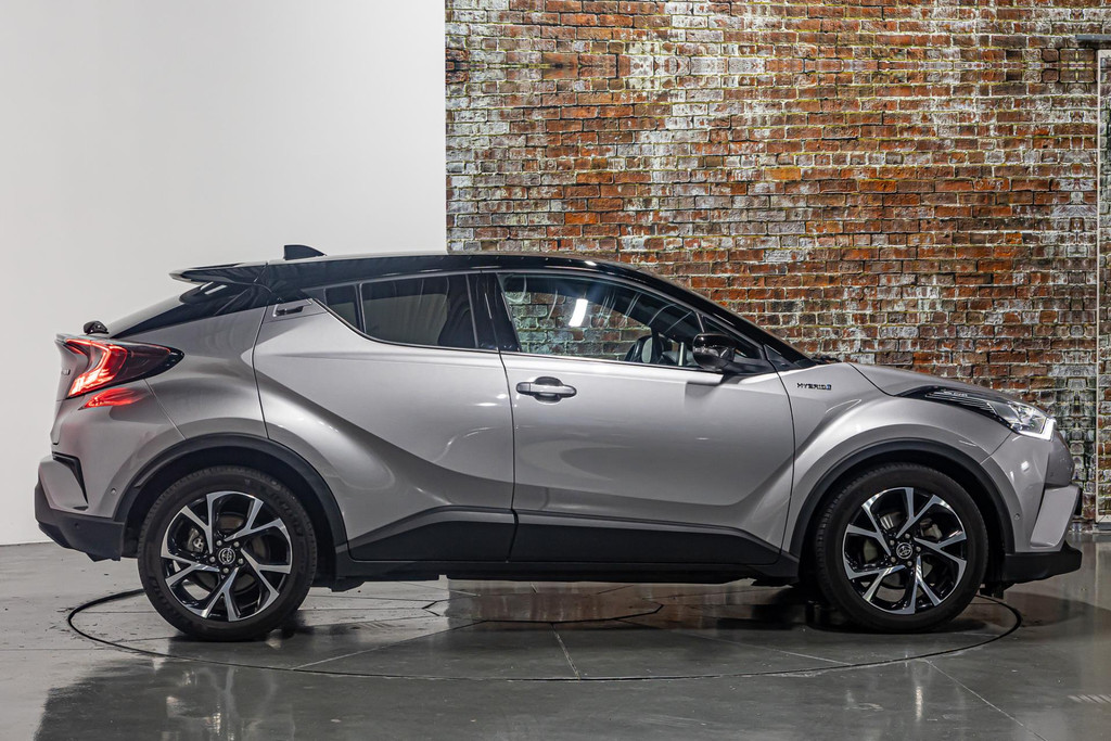 Toyota C-HR 1.8 Hybrid Style Ultimate I Achteruitrij camera I Stoelverwarming 49107113-15.jpg | Autobedrijf van Geel