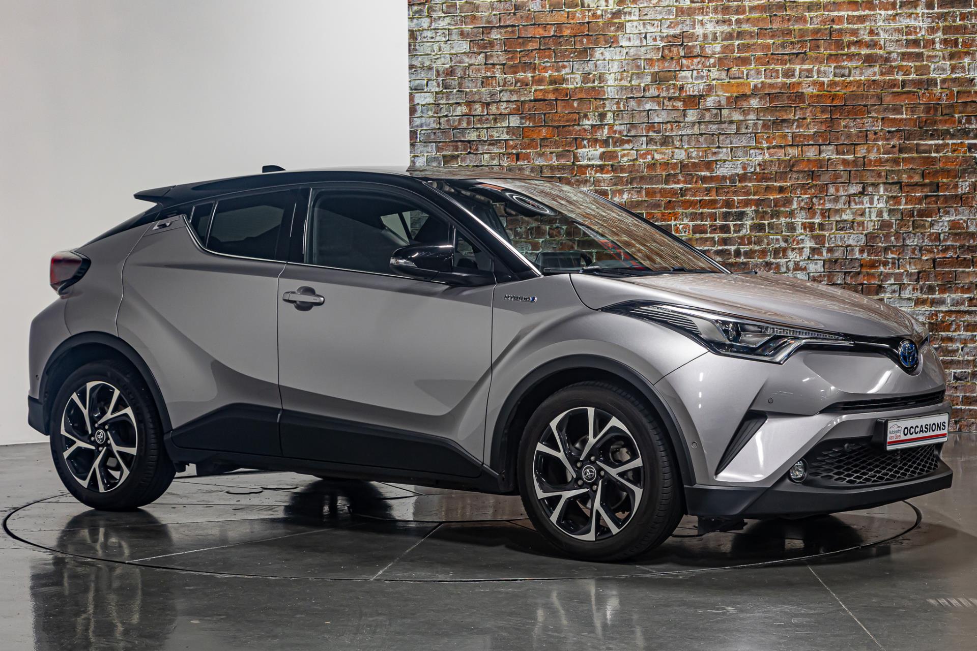 Toyota C-HR 1.8 Hybrid Style Ultimate I Achteruitrij camera I Stoelverwarming 49107113-16.jpg | Autobedrijf van Geel