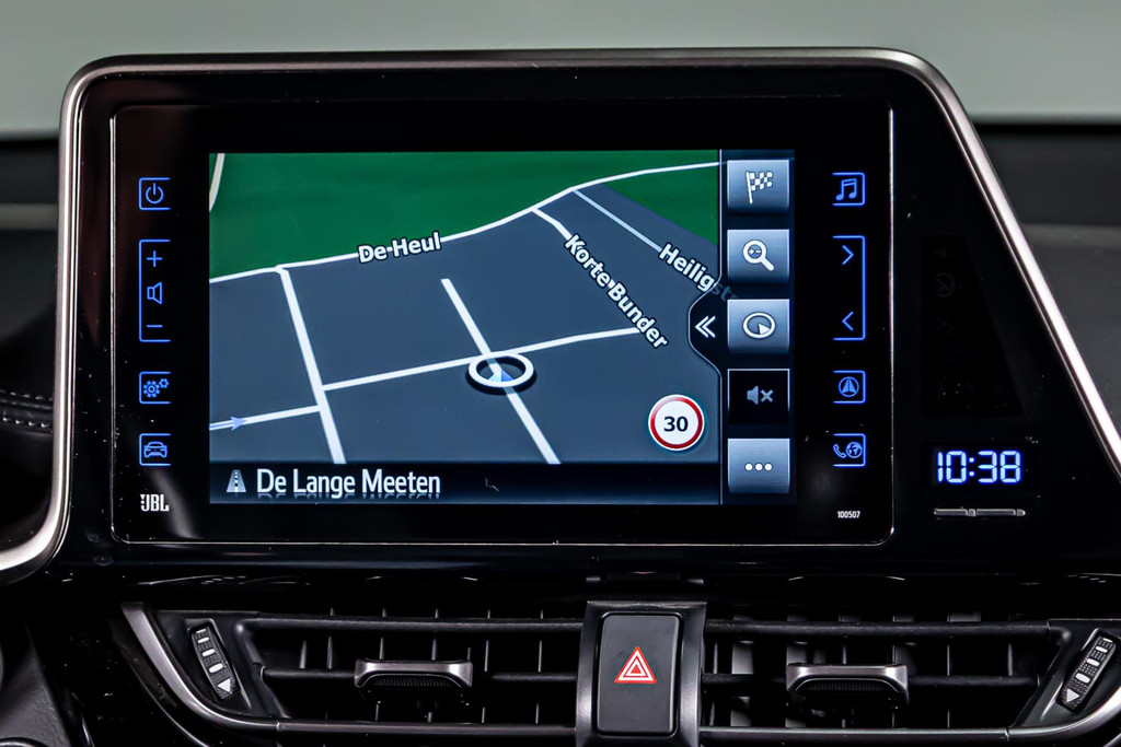 Toyota C-HR 1.8 Hybrid Style Ultimate I Achteruitrij camera I Stoelverwarming 49107113-27.jpg | Autobedrijf van Geel