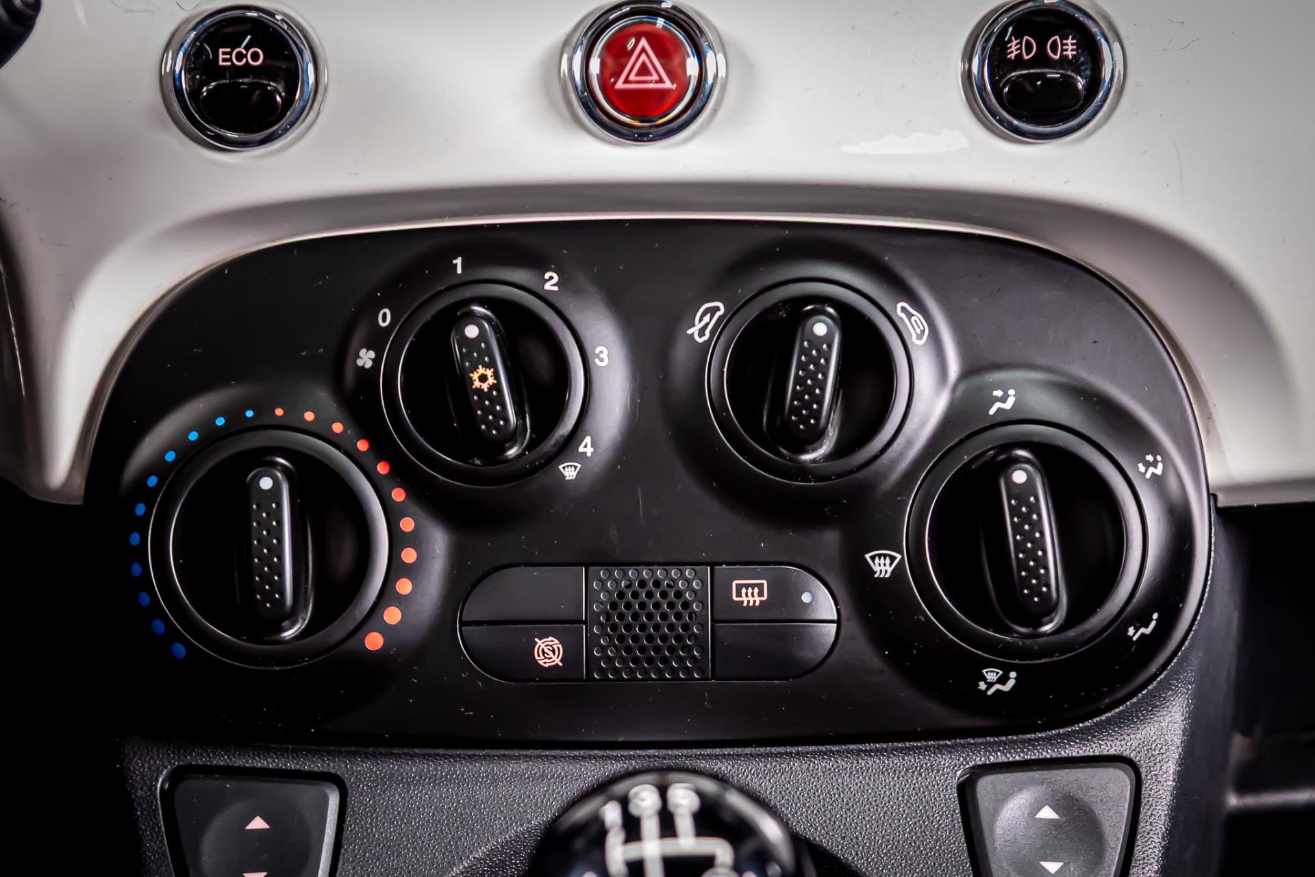 Fiat 500 0.9 TwinAir Lounge I Panorama dak I Airco 49284742-12.jpg | Autobedrijf van Geel