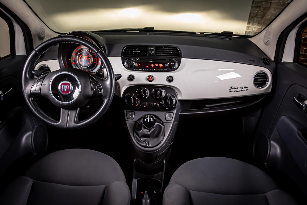 Fiat 500 0.9 TwinAir Lounge I Panorama dak I Airco 49284742-3.jpg | Autobedrijf van Geel