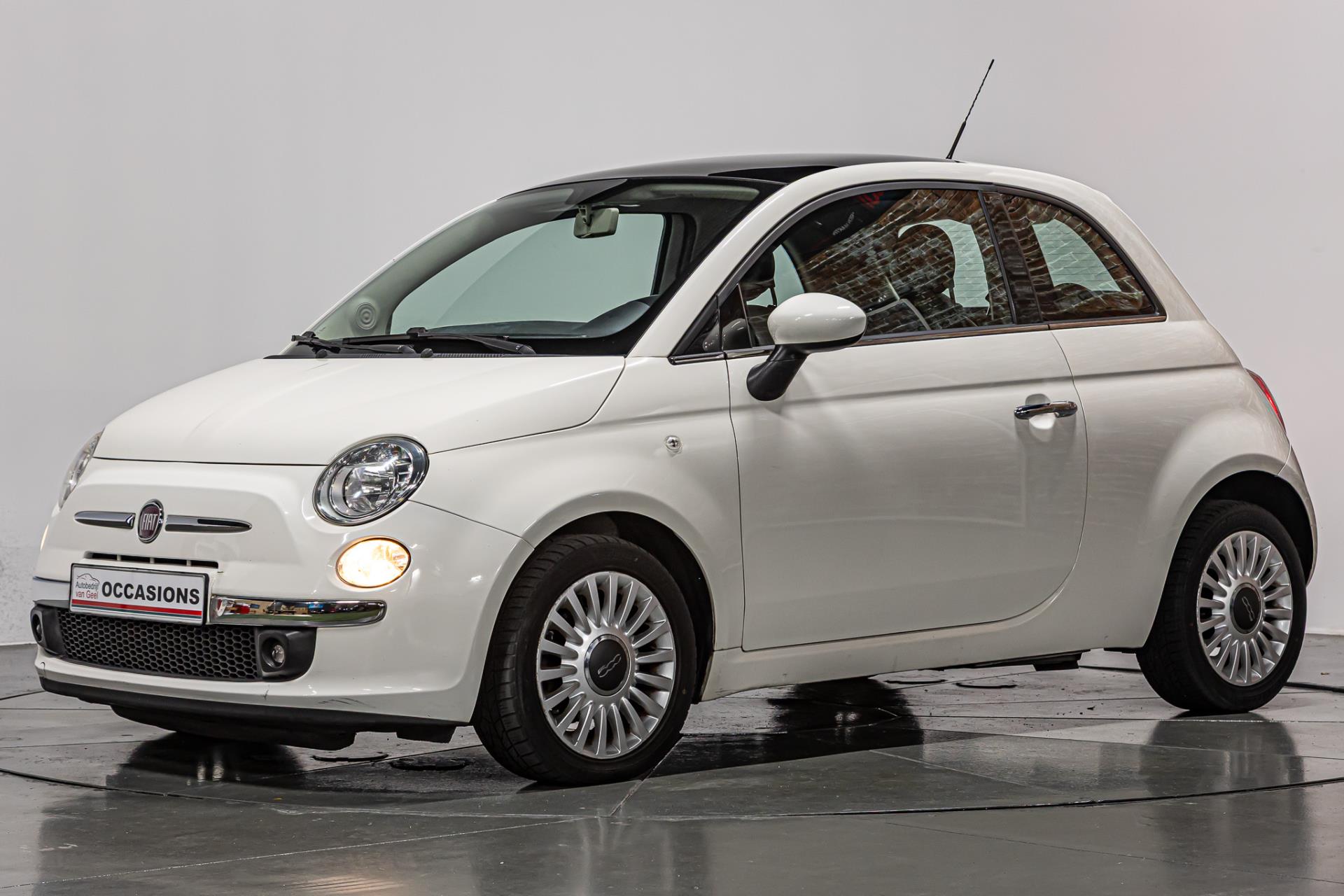Fiat 500 0.9 TwinAir Lounge I Panorama dak I Airco 49284742-5.jpg | Autobedrijf van Geel