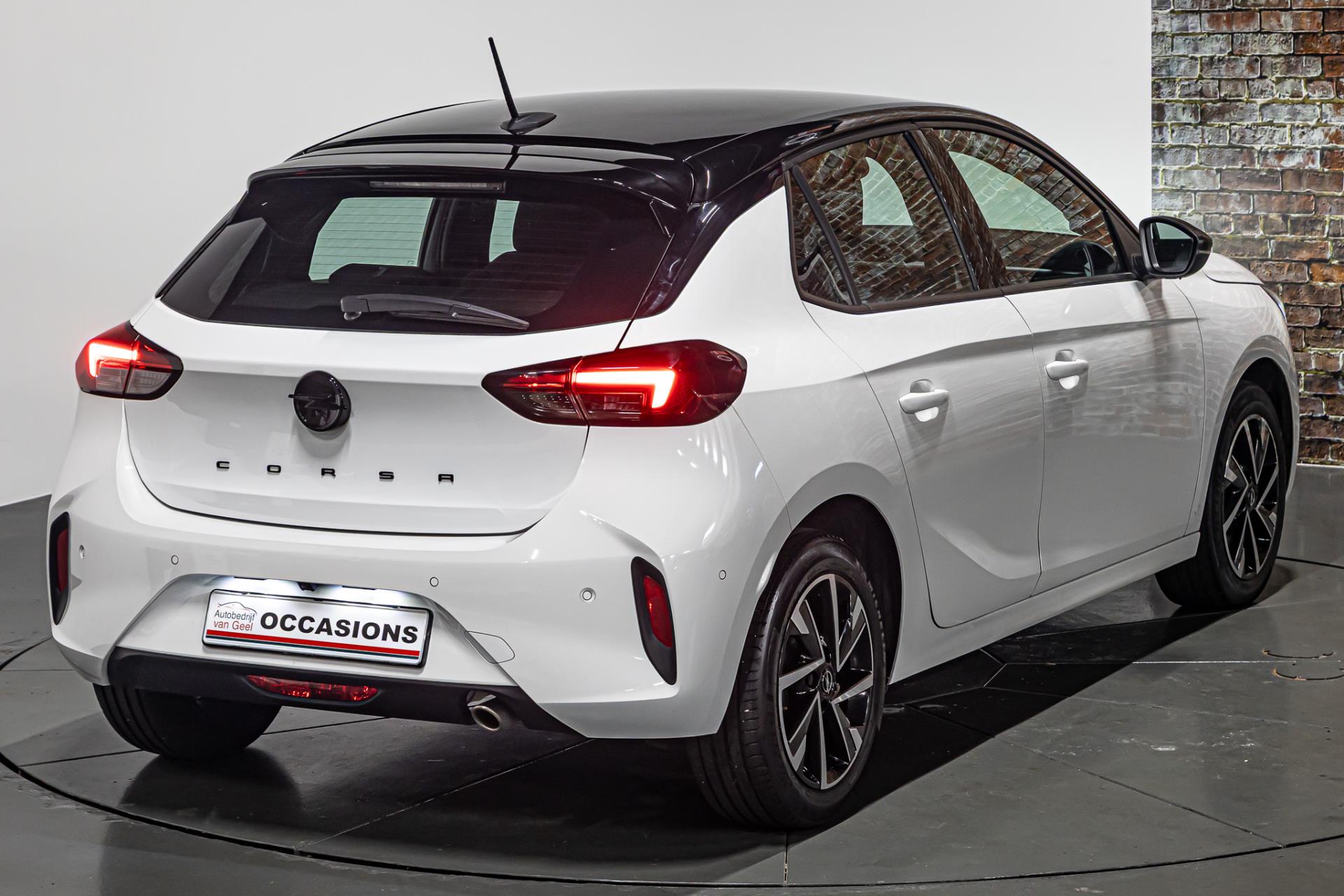 Opel Corsa 1.2 Turbo GS I Stuur&stoel verwarming I Apple carplay 49284804-5.jpg | Autobedrijf van Geel