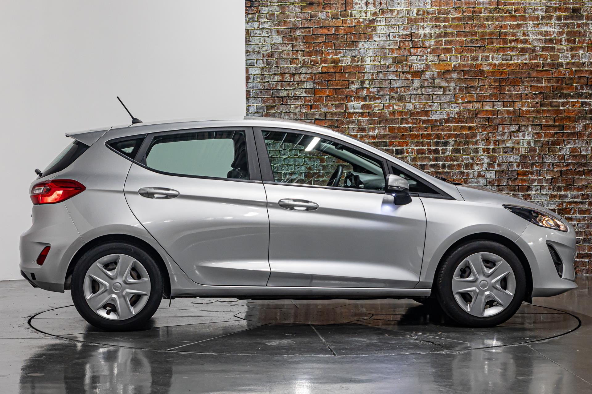 Ford Fiesta 1.1 Trend I Navi I Airco 49295446-14.jpg | Autobedrijf van Geel