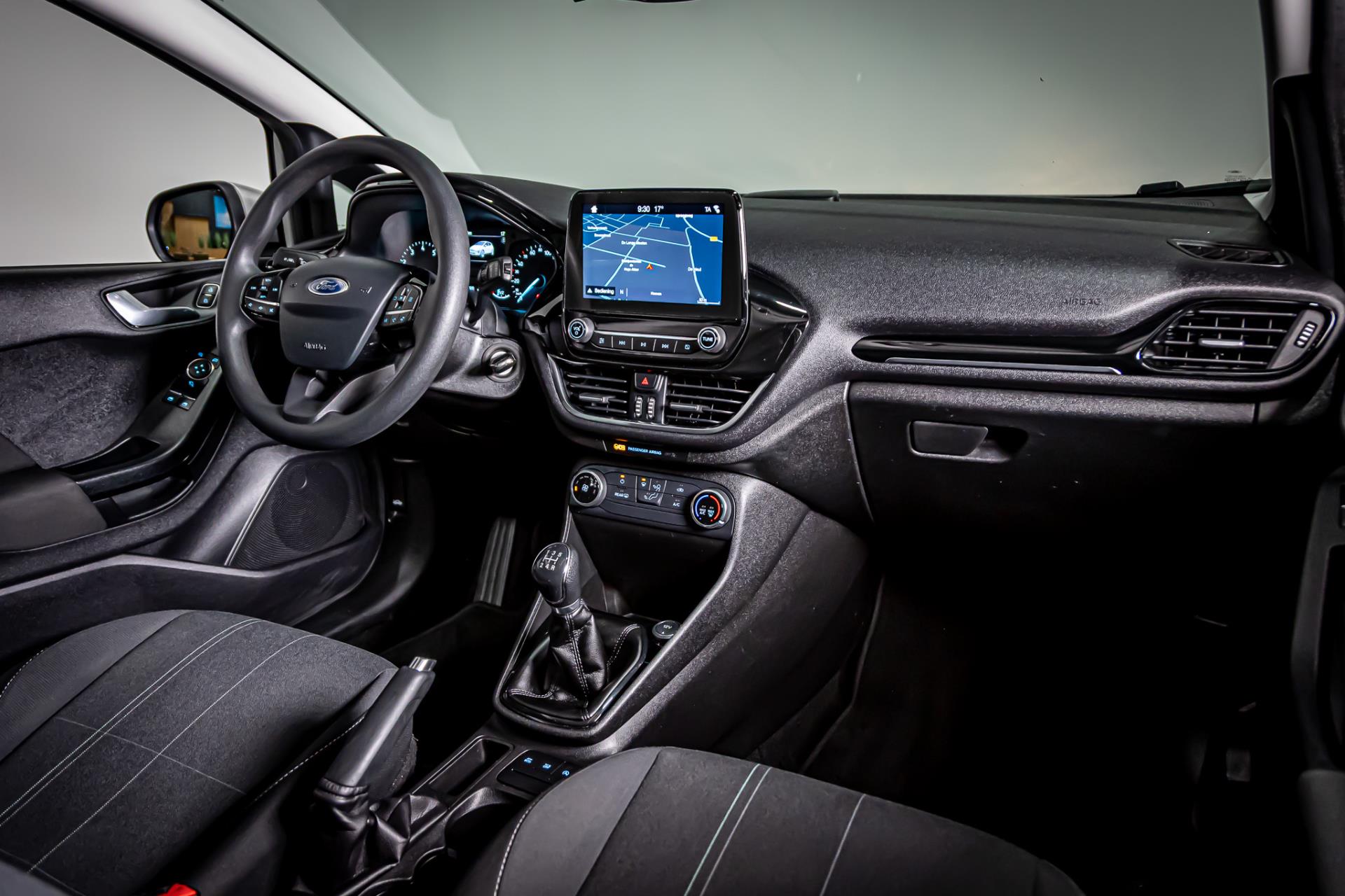 Ford Fiesta 1.1 Trend I Navi I Airco 49295446-2.jpg | Autobedrijf van Geel