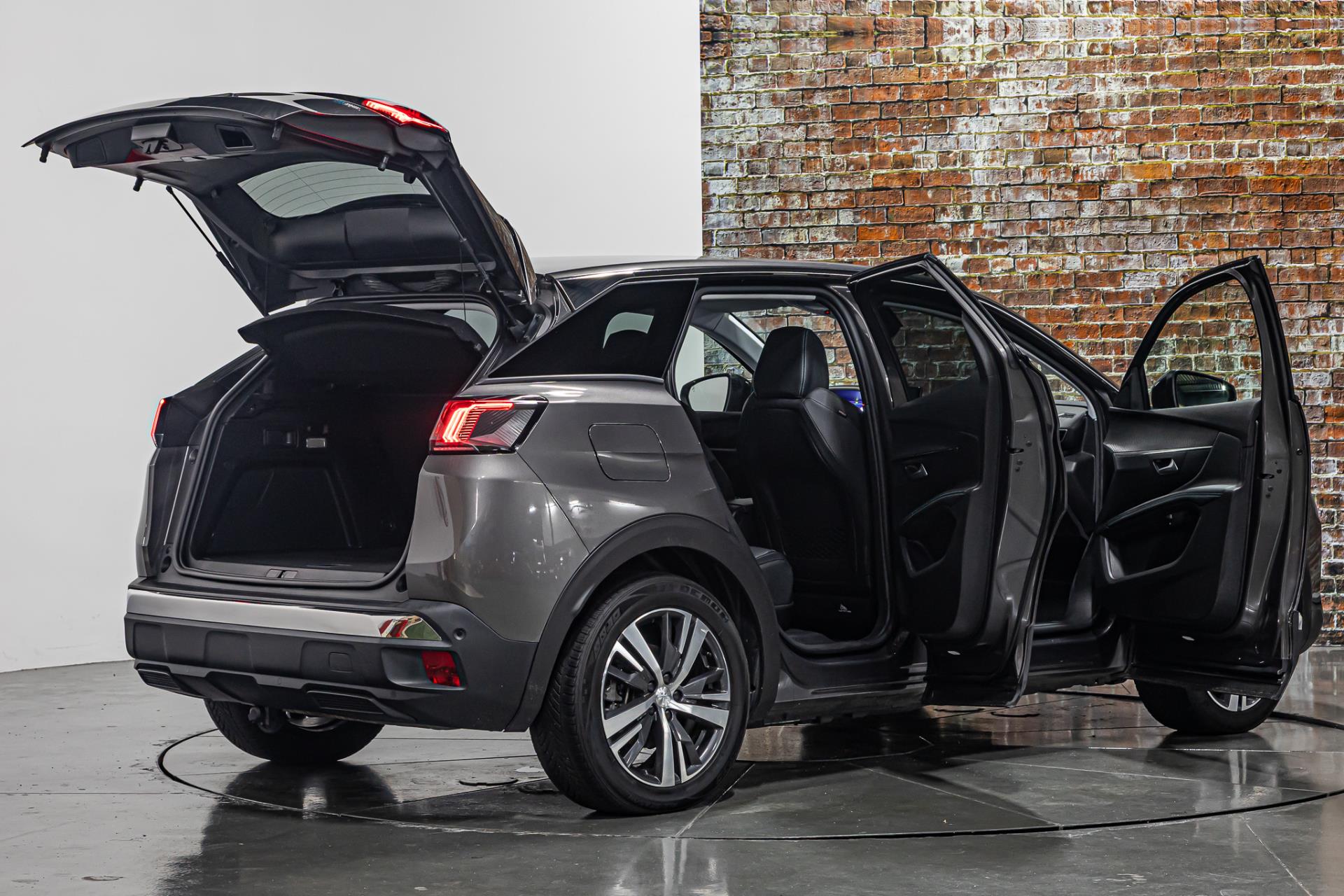 Peugeot 3008 1.6 HYbrid 225 Blue Lease GT I Afneembare trekhaak I Stoelverwarming 49323317-14.jpg | Autobedrijf van Geel