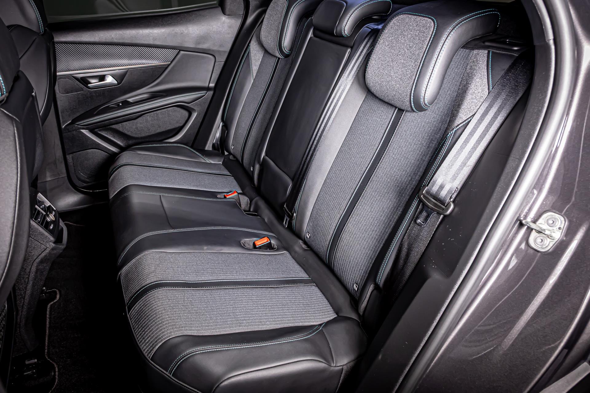 Peugeot 3008 1.6 HYbrid 225 Blue Lease GT I Afneembare trekhaak I Stoelverwarming 49323317-20.jpg | Autobedrijf van Geel