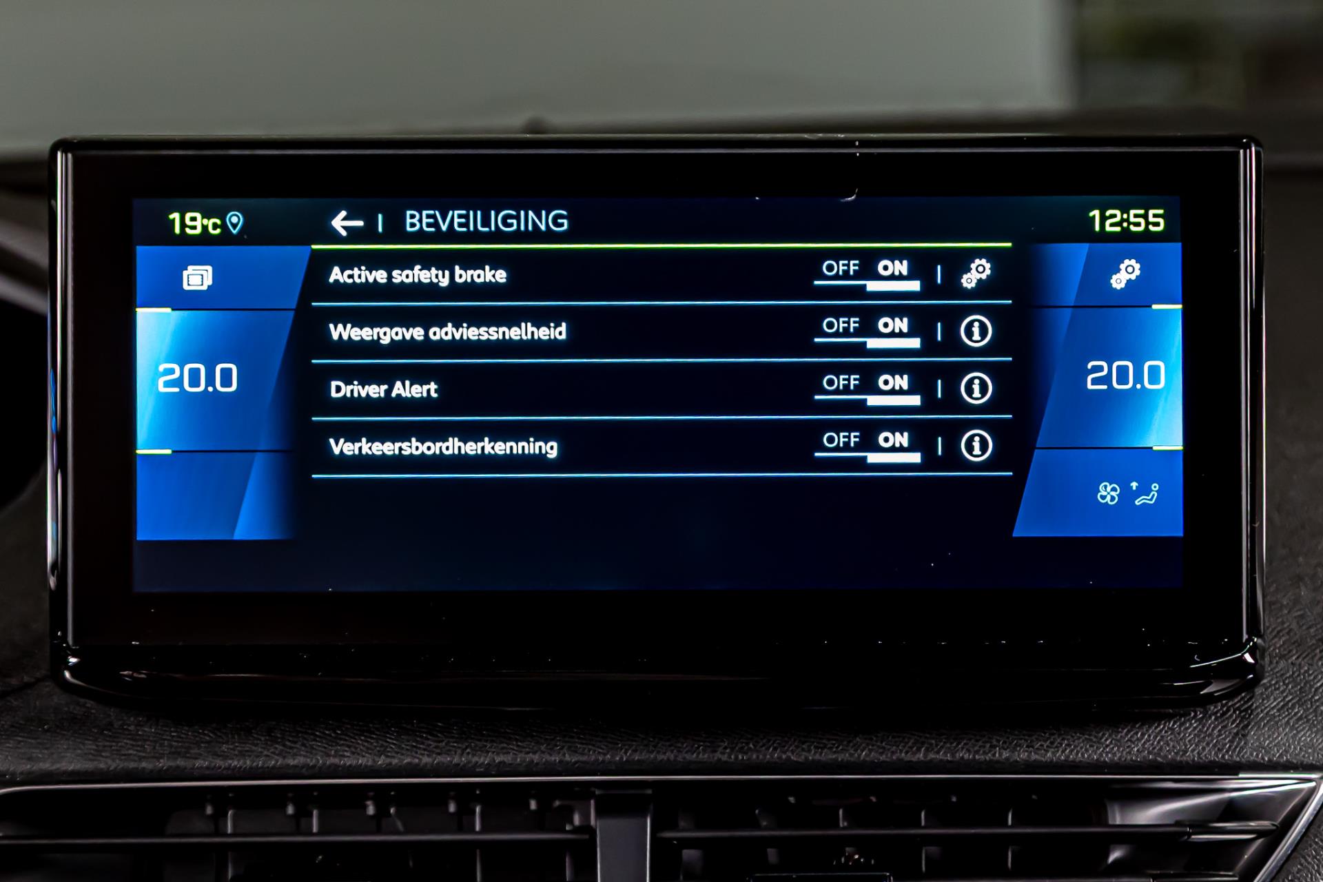 Peugeot 3008 1.6 HYbrid 225 Blue Lease GT I Afneembare trekhaak I Stoelverwarming 49323317-28.jpg | Autobedrijf van Geel