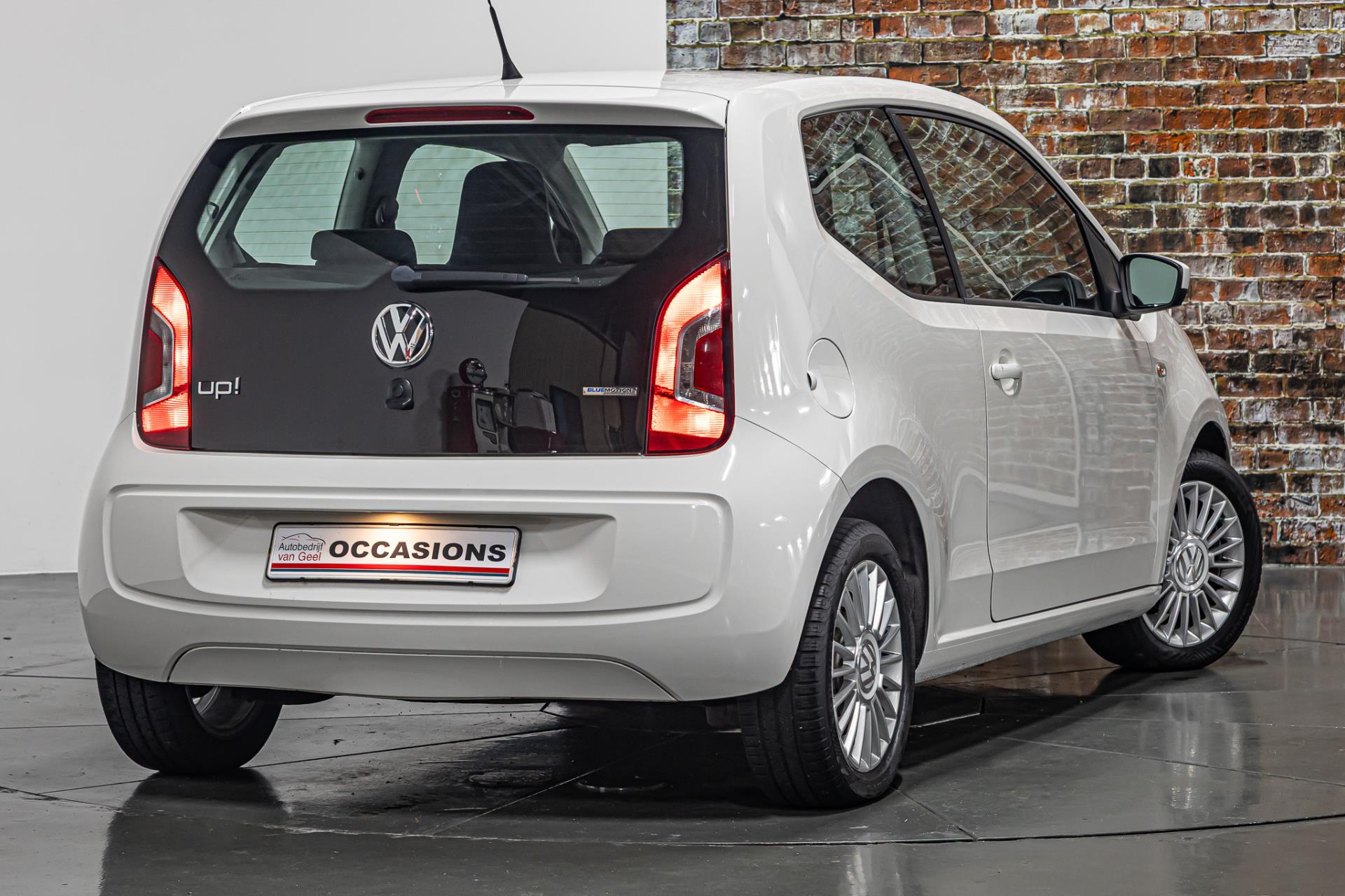 Volkswagen up! 1.0 high up! BlueMotion I Airco I Navi 49324383-1.jpg | Autobedrijf van Geel