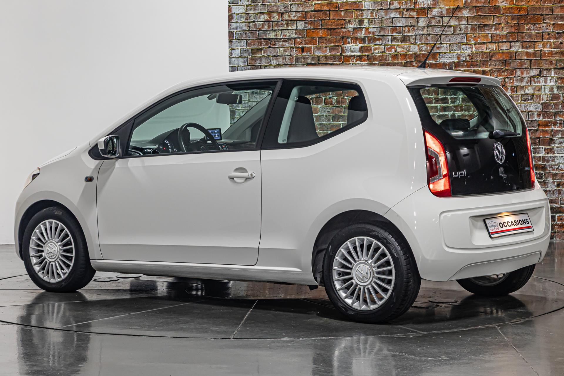 Volkswagen up! 1.0 high up! BlueMotion I Airco I Navi 49324383-10.jpg | Autobedrijf van Geel