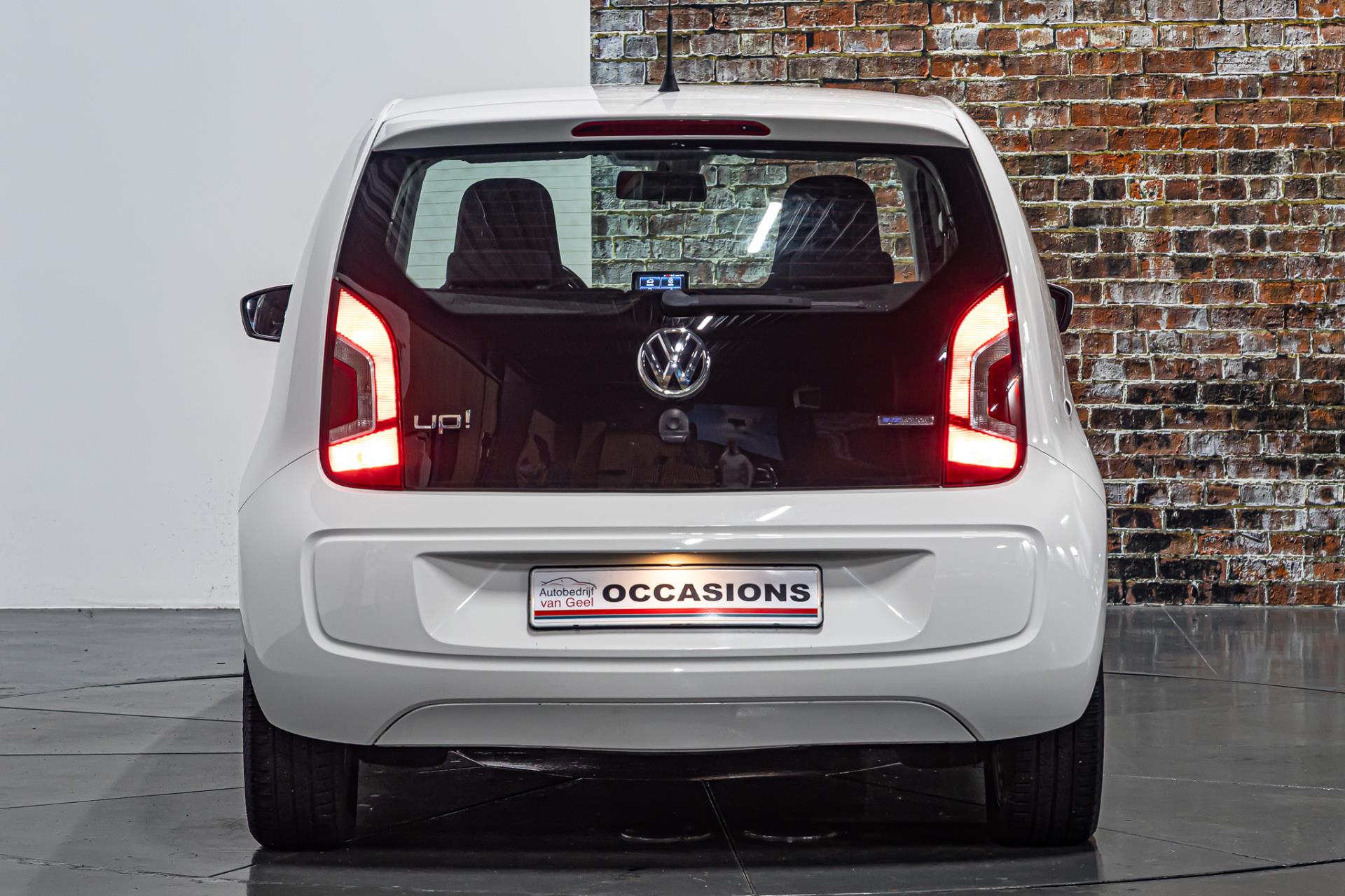 Volkswagen up! 1.0 high up! BlueMotion I Airco I Navi 49324383-12.jpg | Autobedrijf van Geel
