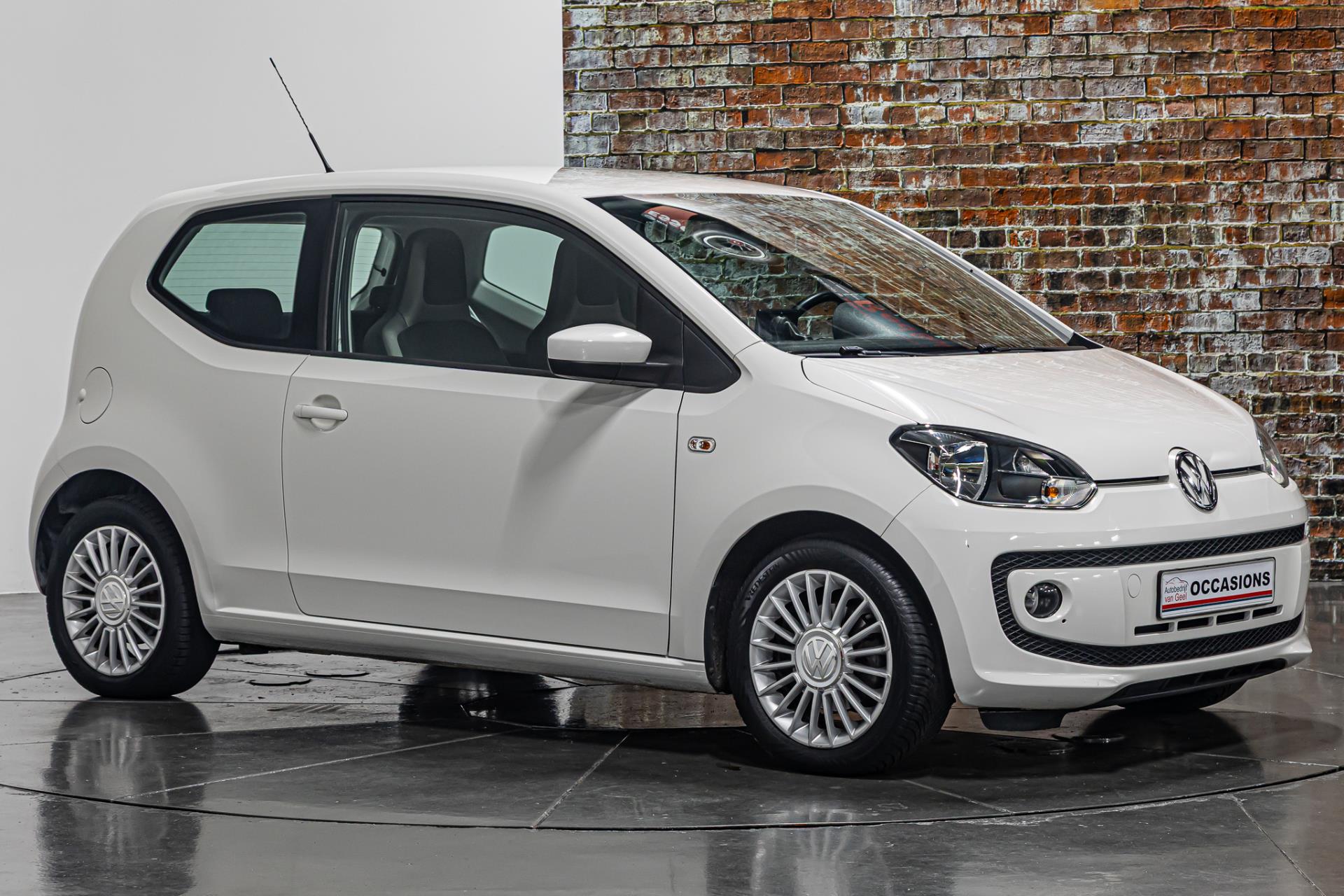 Volkswagen up! 1.0 high up! BlueMotion I Airco I Navi 49324383-16.jpg | Autobedrijf van Geel
