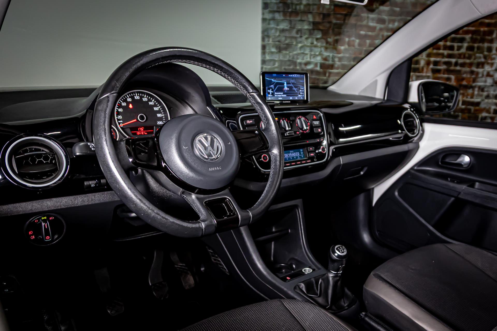 Volkswagen up! 1.0 high up! BlueMotion I Airco I Navi 49324383-21.jpg | Autobedrijf van Geel