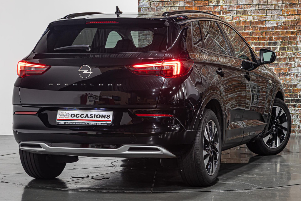 Opel Grandland 1.2 Turbo Ultimate I Stuur& stoel verwarming I Achteruitrij camera 49379579-1.jpg | Autobedrijf van Geel