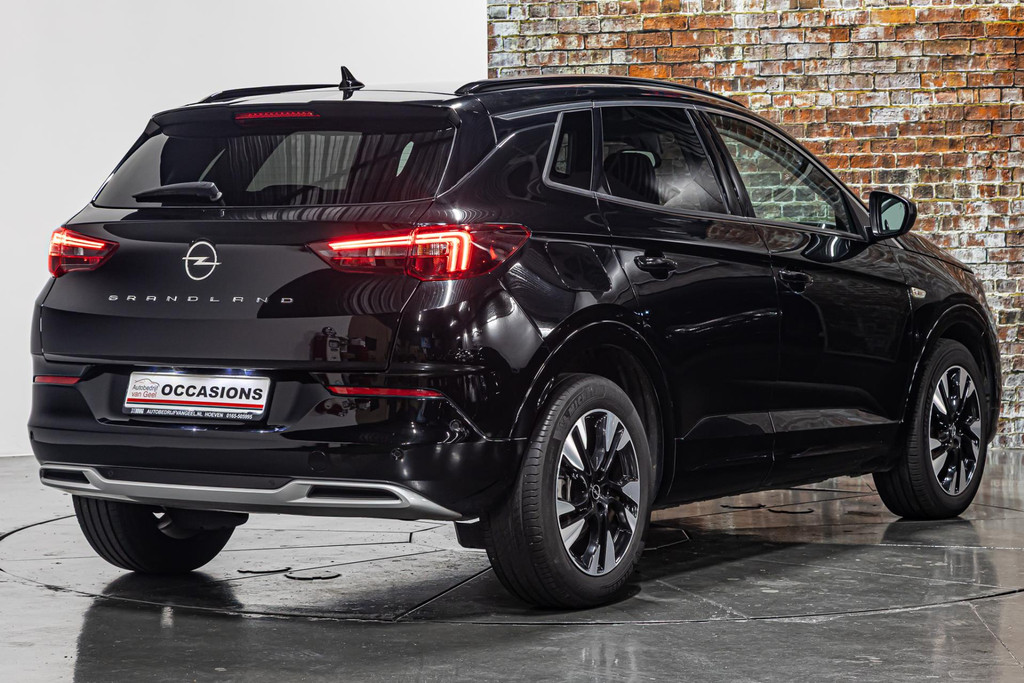 Opel Grandland 1.2 Turbo Ultimate I Stuur& stoel verwarming I Achteruitrij camera 49379579-12.jpg | Autobedrijf van Geel