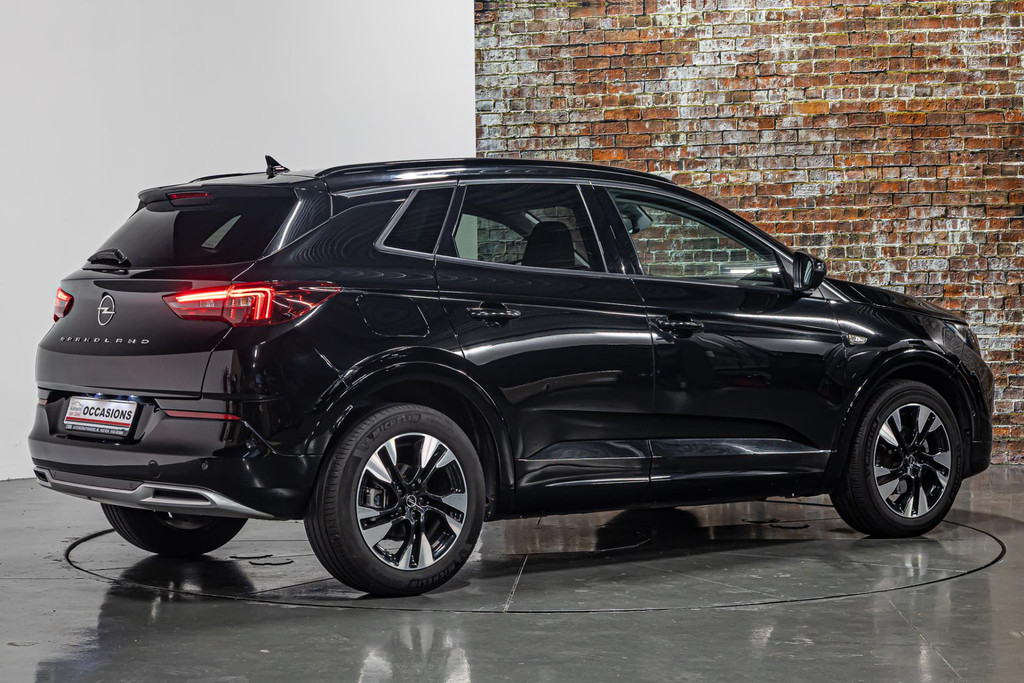 Opel Grandland 1.2 Turbo Ultimate I Stuur& stoel verwarming I Achteruitrij camera 49379579-13.jpg | Autobedrijf van Geel