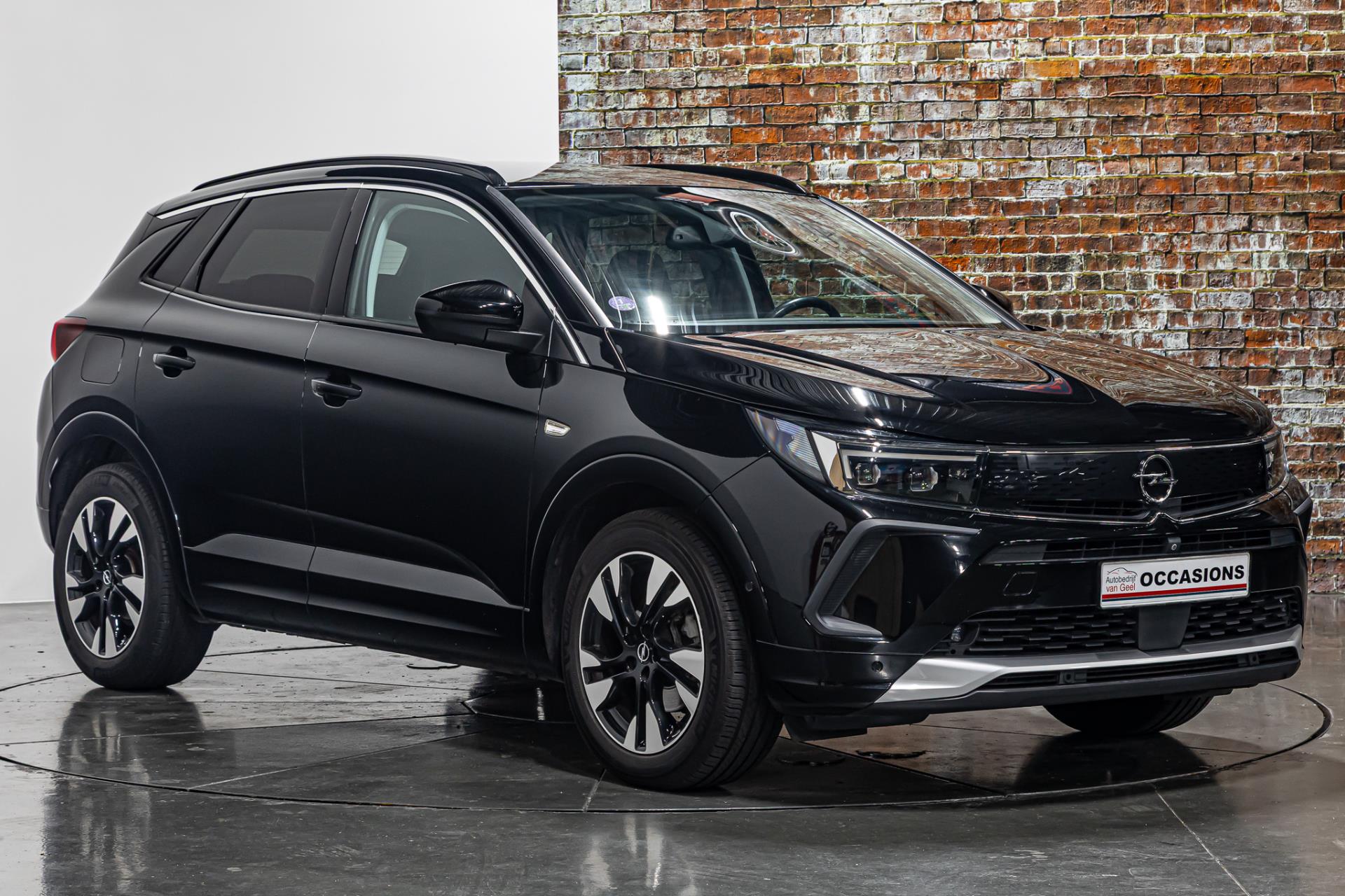 Opel Grandland 1.2 Turbo Ultimate I Stuur& stoel verwarming I Achteruitrij camera 49379579-16.jpg | Autobedrijf van Geel