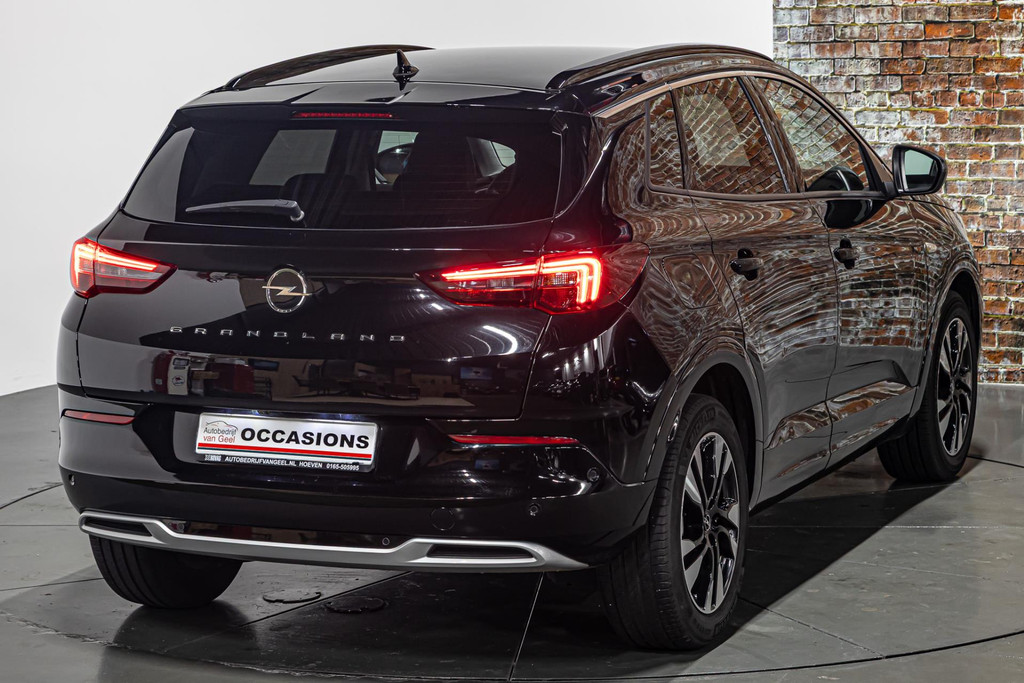 Opel Grandland 1.2 Turbo Ultimate I Stuur& stoel verwarming I Achteruitrij camera 49379579-21.jpg | Autobedrijf van Geel