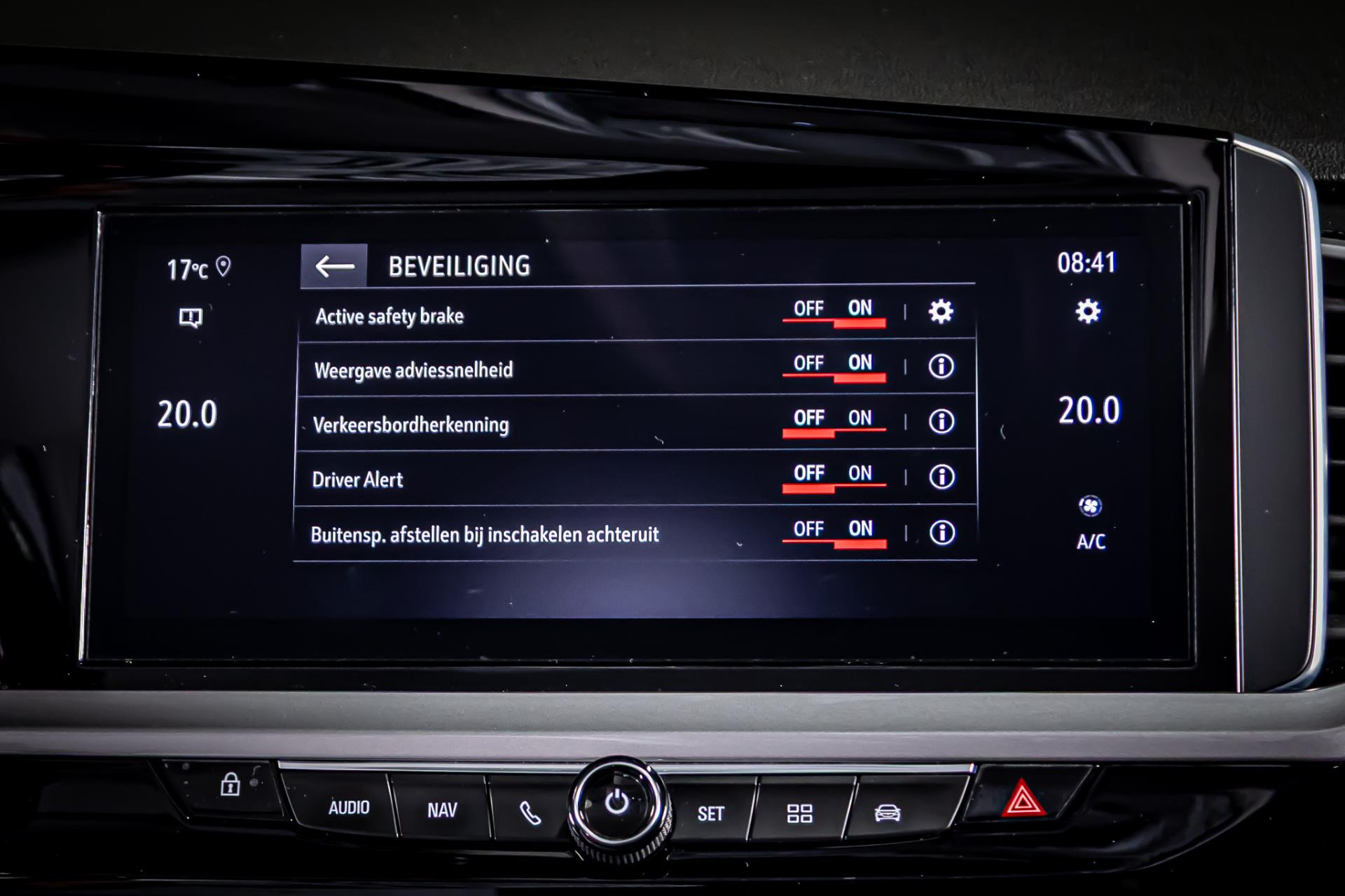 Opel Grandland 1.2 Turbo Ultimate I Stuur& stoel verwarming I Achteruitrij camera 49379579-30.jpg | Autobedrijf van Geel