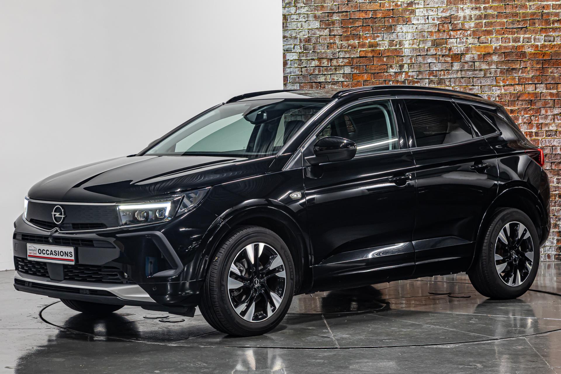 Opel Grandland 1.2 Turbo Ultimate I Stuur& stoel verwarming I Achteruitrij camera 49379579-7.jpg | Autobedrijf van Geel