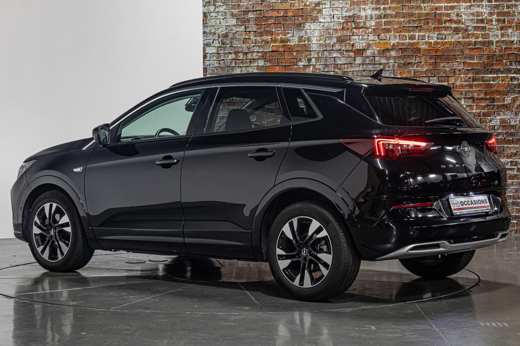 Opel Grandland 1.2 Turbo Ultimate I Stuur& stoel verwarming I Achteruitrij camera 49379579-9.jpg | Autobedrijf van Geel