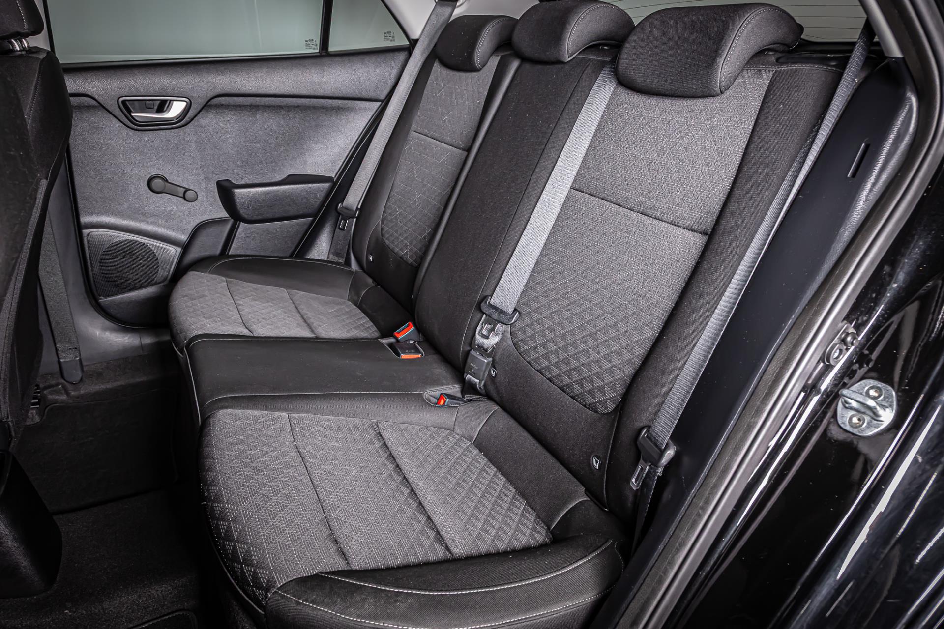 Kia Rio 1.0 TGDI ComfortPlusLine Navigator I Achteruitrij camera 49379835-3.jpg | Autobedrijf van Geel