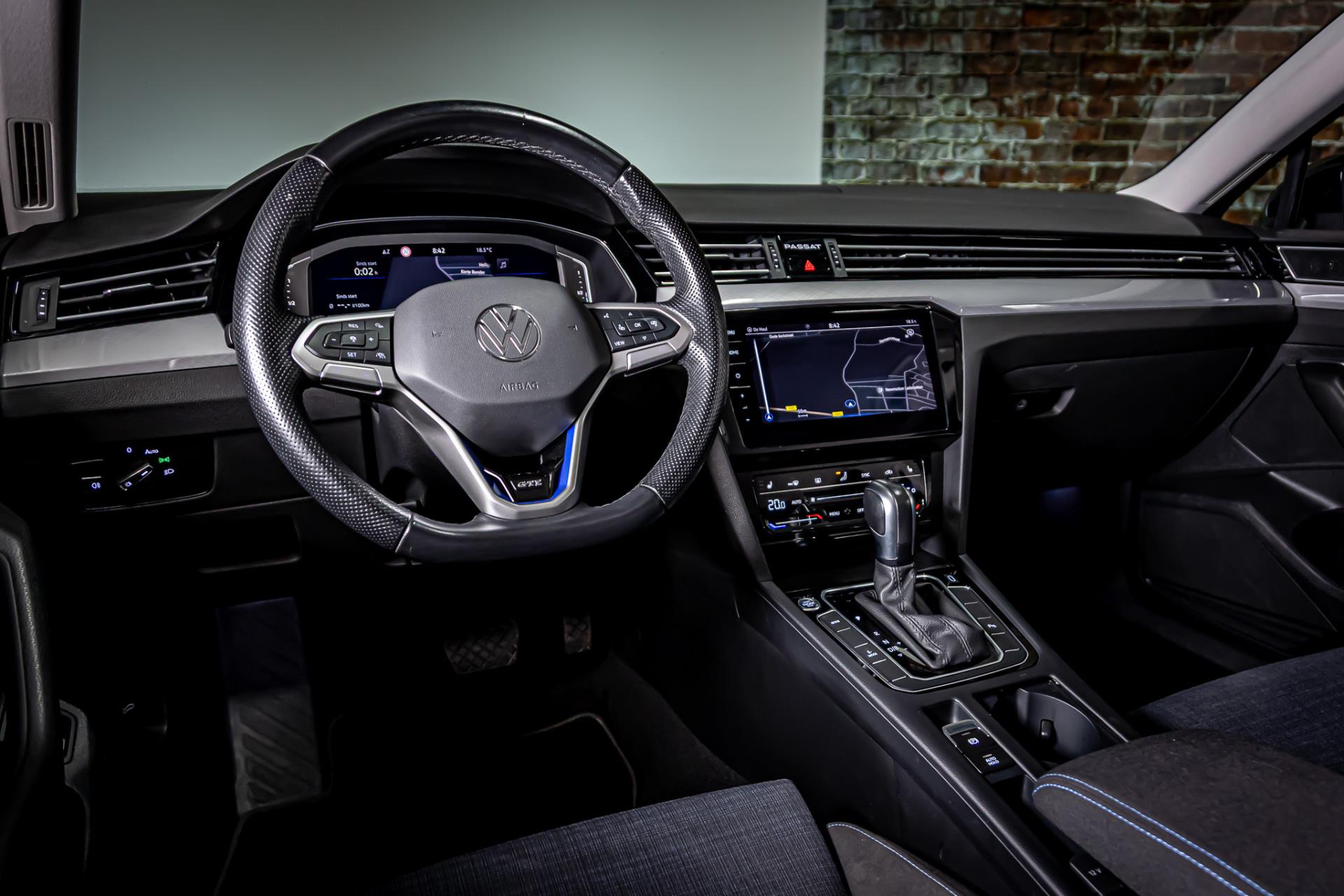 Volkswagen Passat Variant 1.4 TSI PHEV GTE Business I Plug in I Achteruitrij camera I Apple carplay 49404946-2.jpg | Autobedrijf van Geel