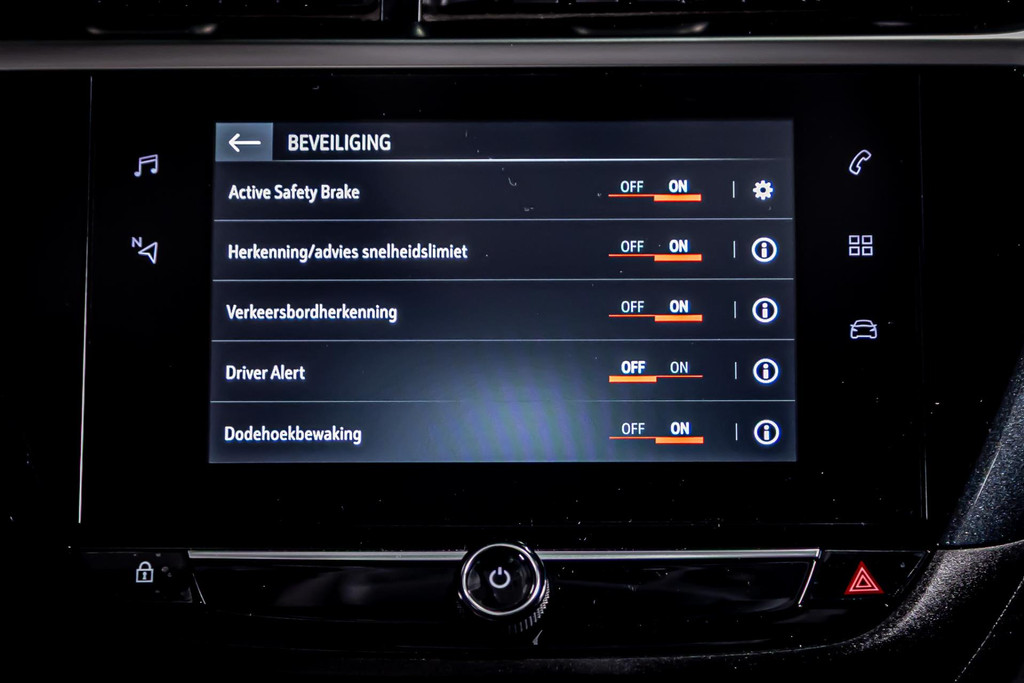 Opel Corsa 1.2 Turbo I Apple carplay I Achteruitrij camera 49425241-22.jpg | Autobedrijf van Geel