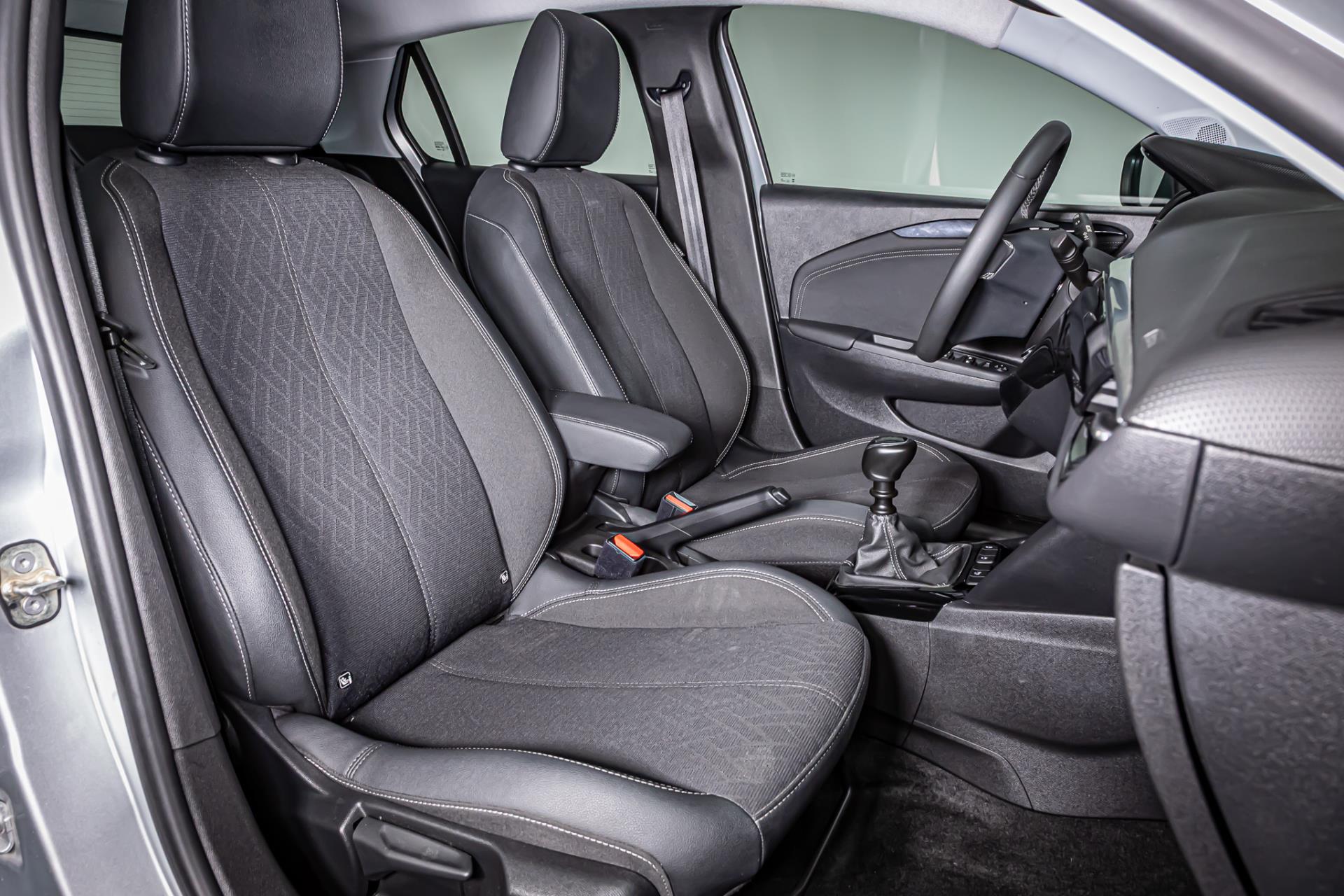 Opel Corsa 1.2 Turbo I Apple carplay I Achteruitrij camera 49425241-3.jpg | Autobedrijf van Geel