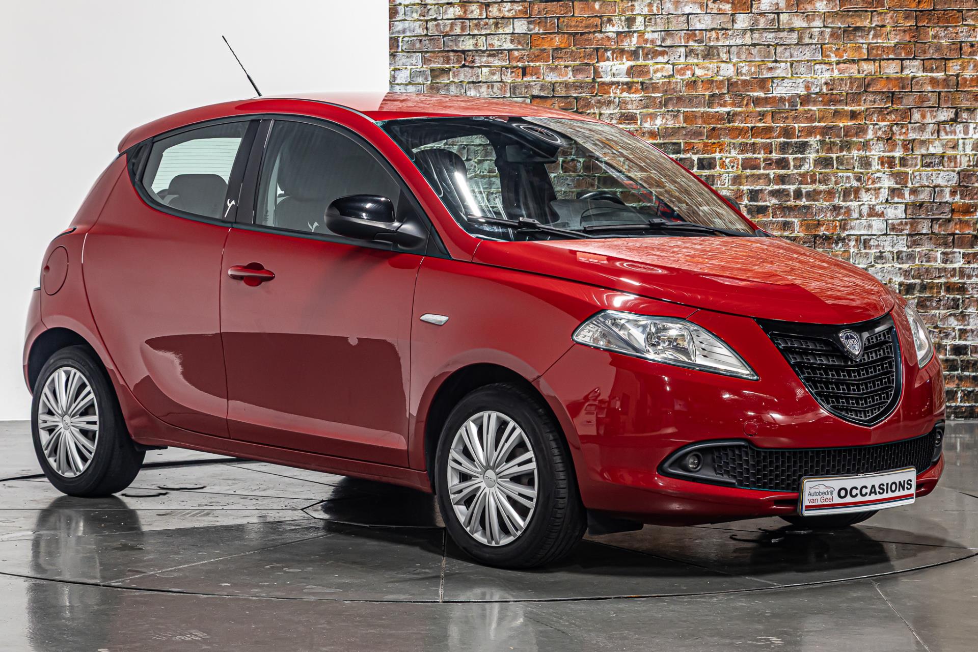 Lancia Ypsilon 0.9 TwinAir Elefantino Plus I Navi I 49443866-16.jpg | Autobedrijf van Geel