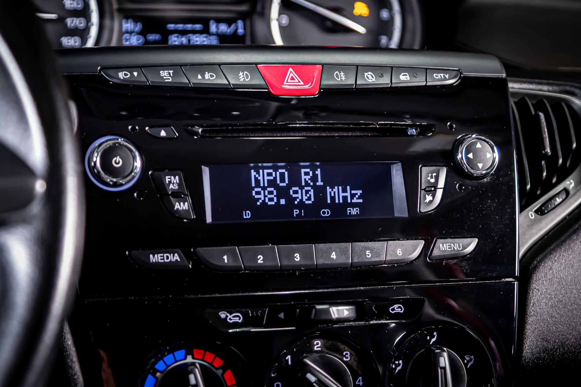 Lancia Ypsilon 0.9 TwinAir Elefantino Plus I Navi I 49443866-21.jpg | Autobedrijf van Geel